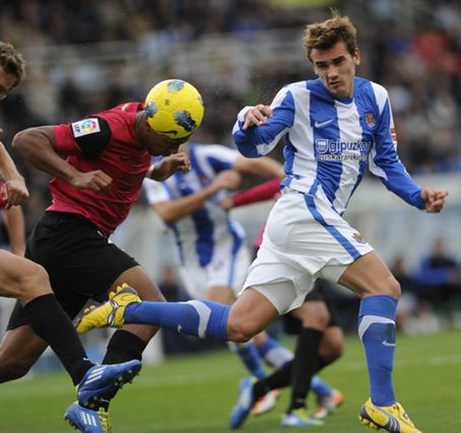 La Real Sociedad gana al Málaga tras una espectacular remontada (3-2)

Foto: Javier Etxezarreta / Efe