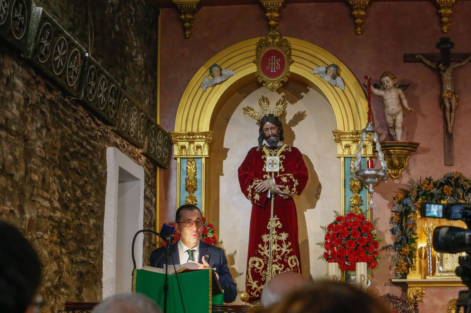 Las fotografías de la presentación del cartel de Valentín Rivera para la tertulia cofrade La Levantá