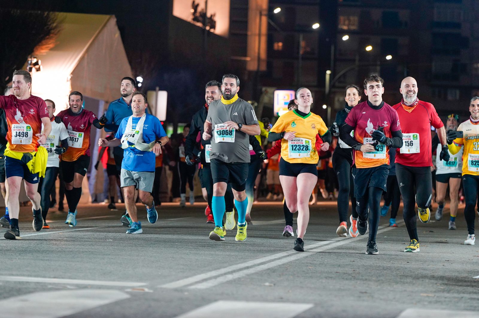 En imágenes: búscate en tu llegada a meta de la Carrera de San Antón 2026 (21)