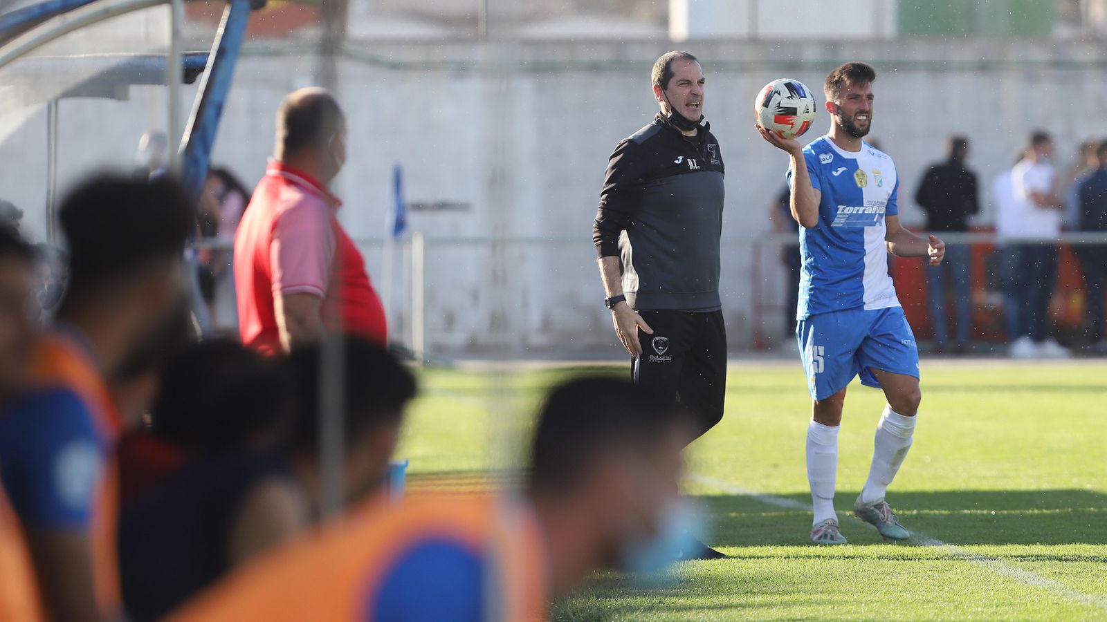Imágenes del Xerez CD contra el Puente Genil en la Juventud