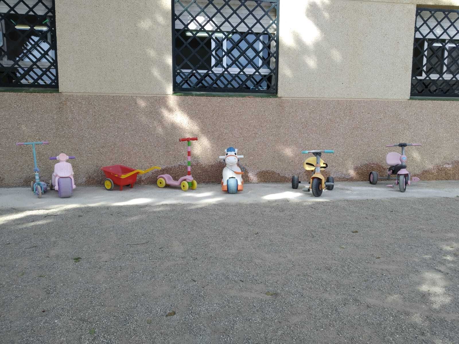 Material de juego de la Escuela Infantil similar al que se han llevado