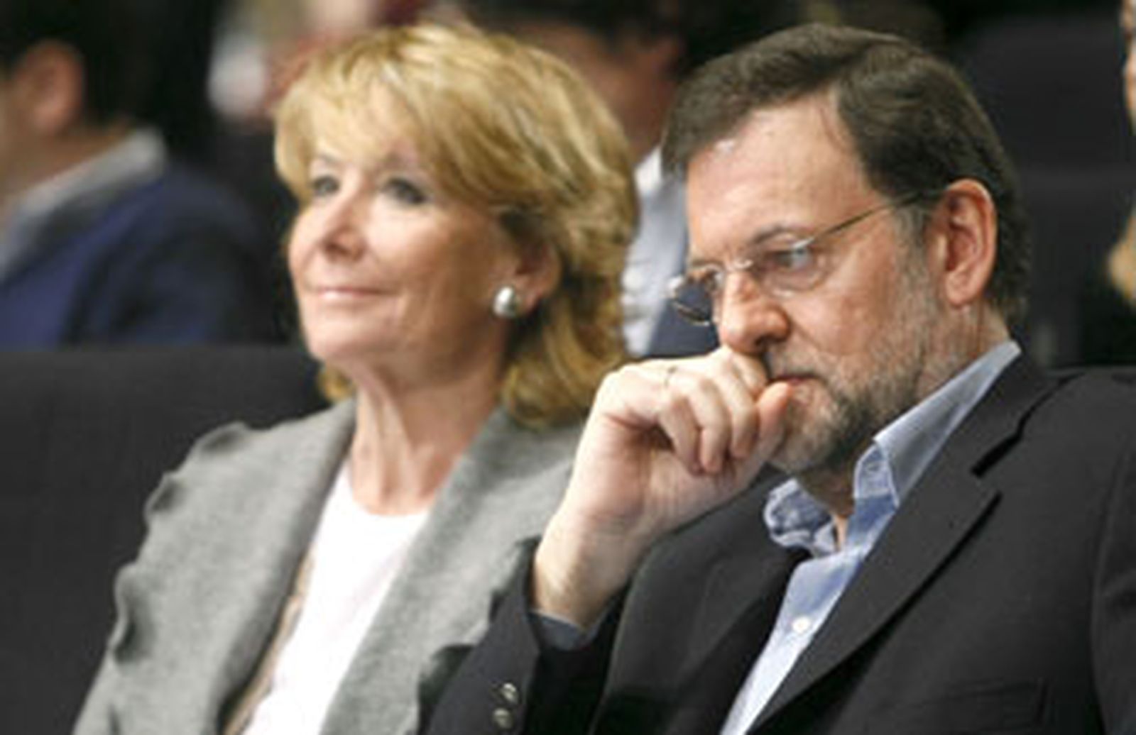 Rajoy llama a la unidad a Aguirre y Gallardón