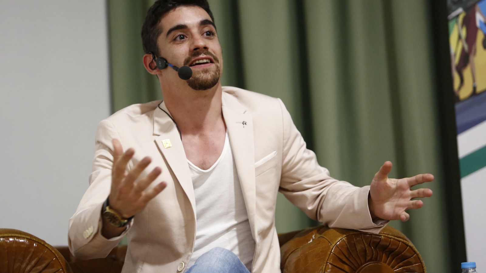 Javier Fernández participó en una tertulia en la UGR