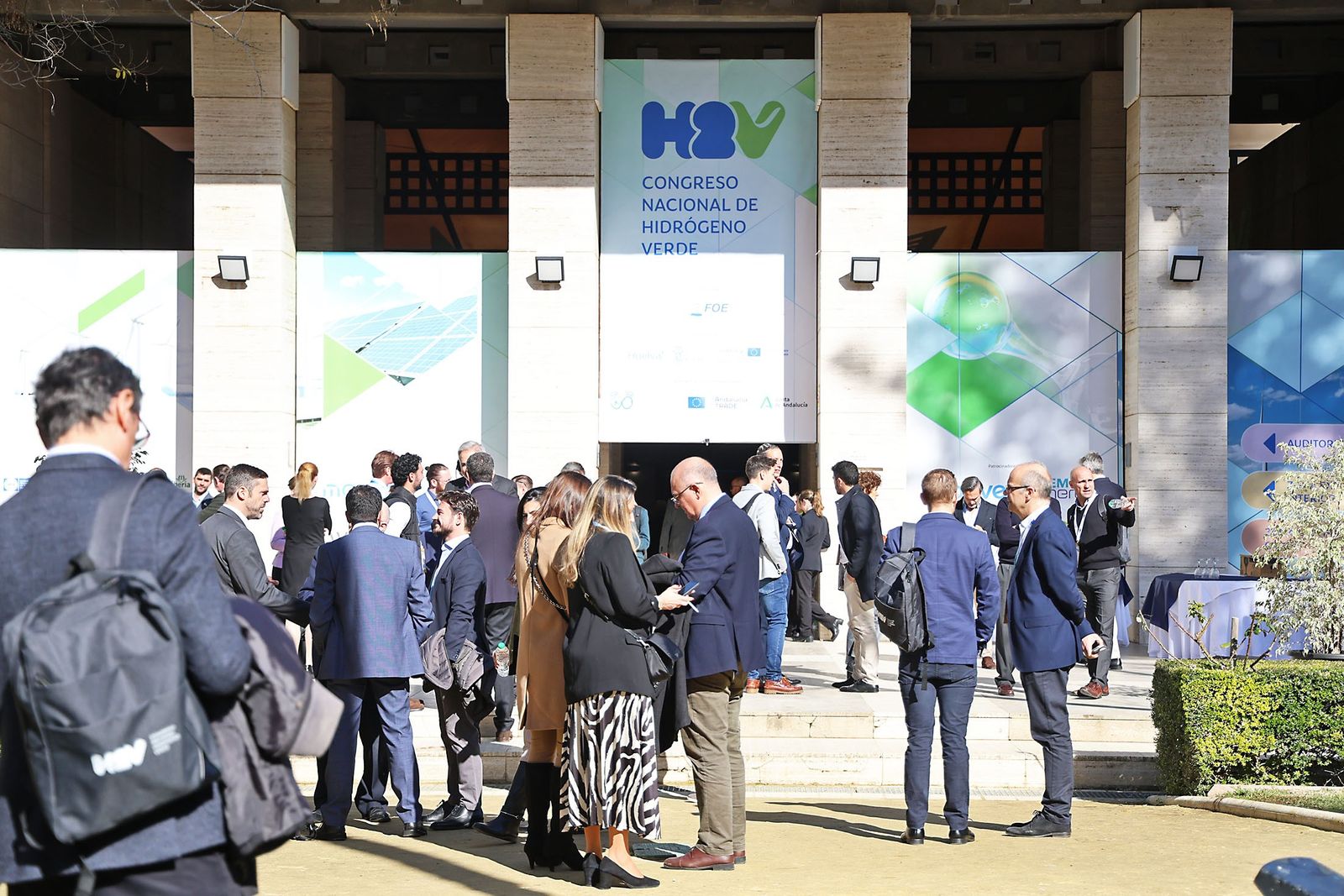 Vista exterior del Congreso Nacional de Hidrógeno Verde, en su segunda edición.