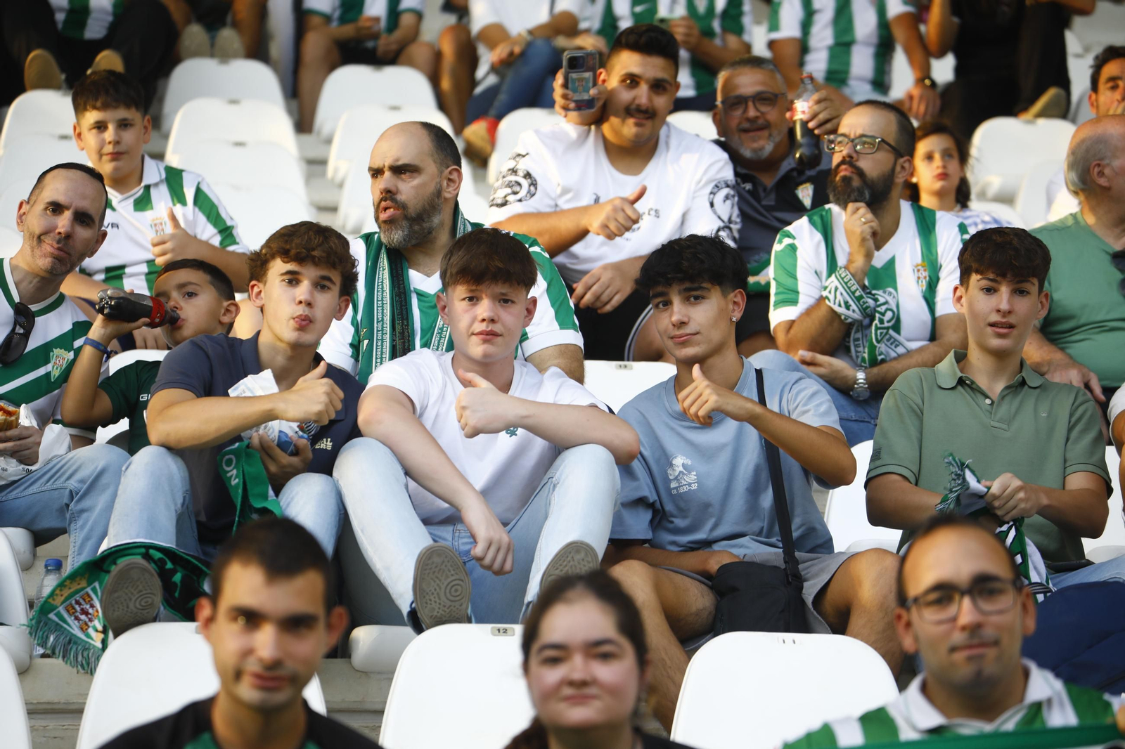 Las mejores fotos del ambiente en El Arcángel para el Córdoba CF - Deportivo