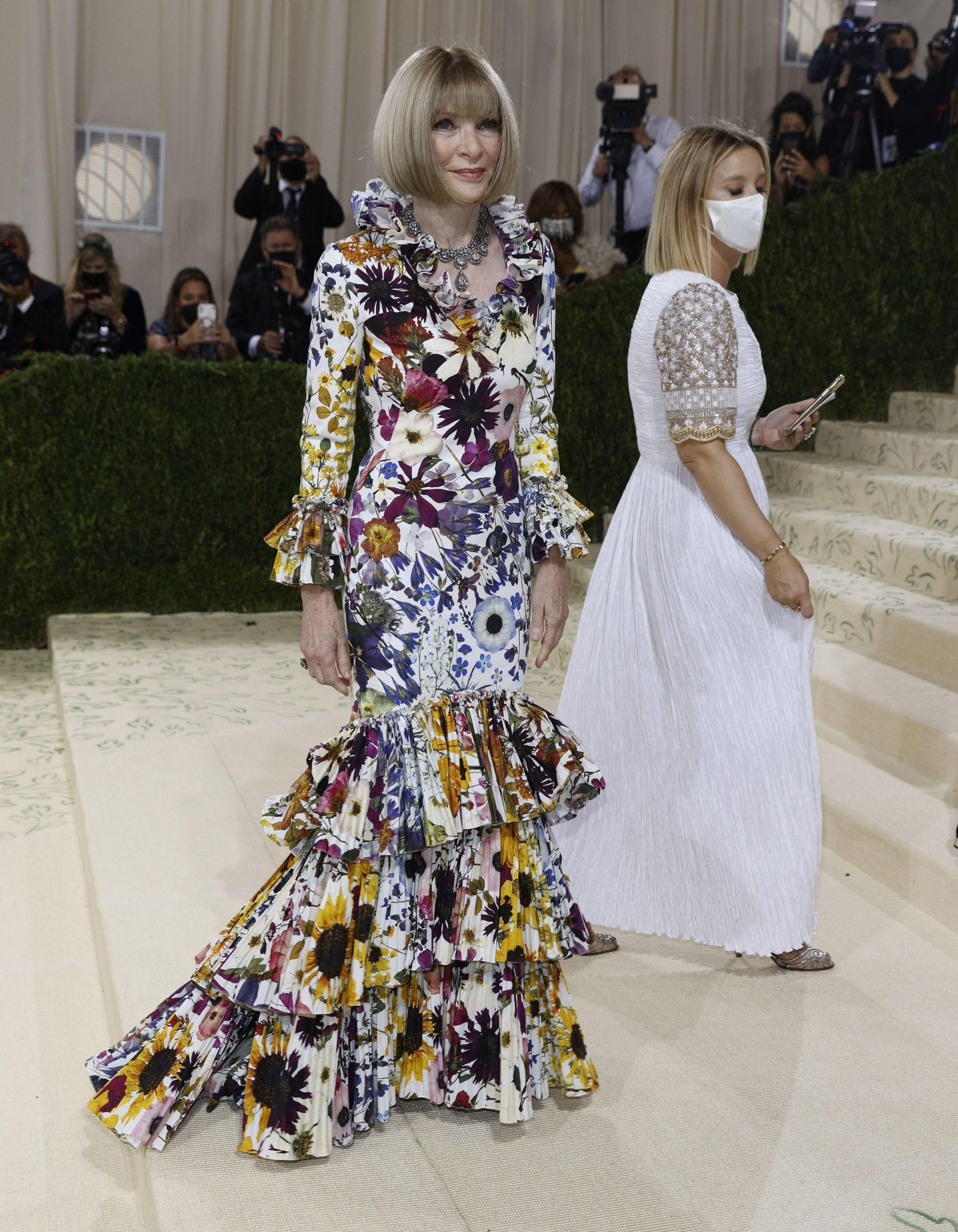 Anne Wintour a su llegada en  la Met Gala