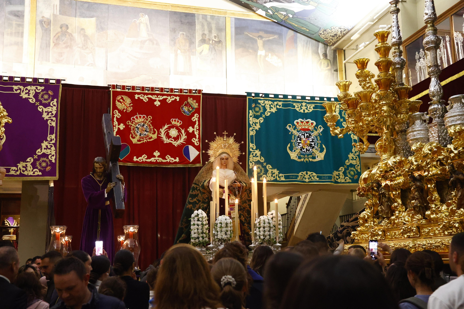 Semana Santa Málaga 2025 | Los traslados de Estudiantes, Paloma y Esperanza, en fotos