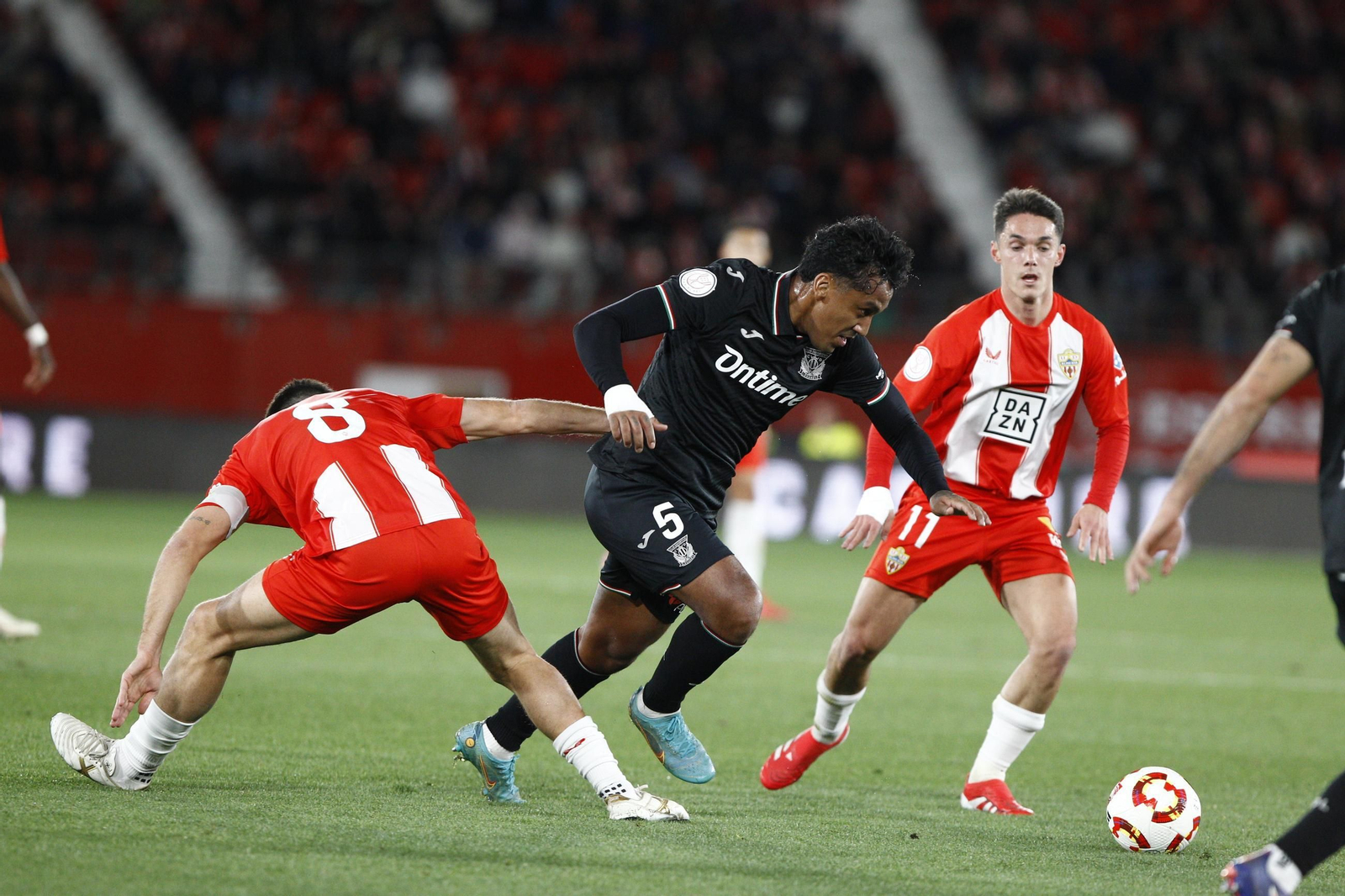 El partido U.D. Almería-C.D. Leganés de Copa del Rey, en imágenes