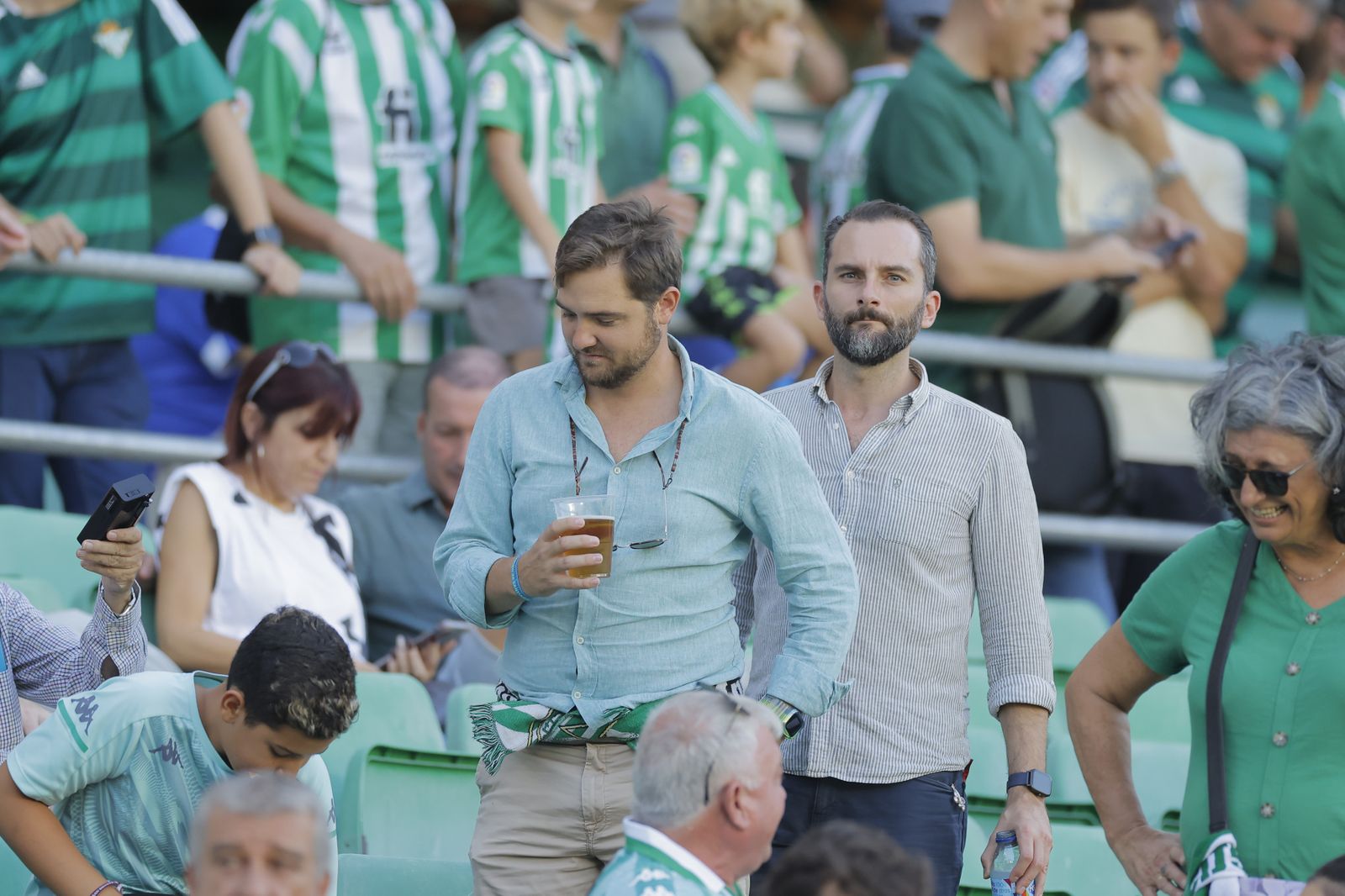 Búscate en la fotos del Betis-Sparta