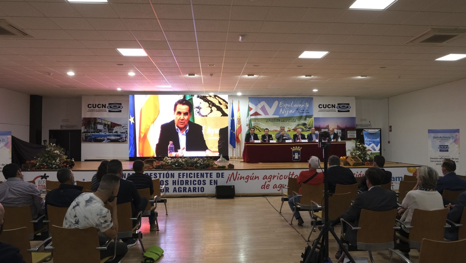 Imágenes de las jornadas de la CUCN sobre el agua en la Expolevante de Níjar.