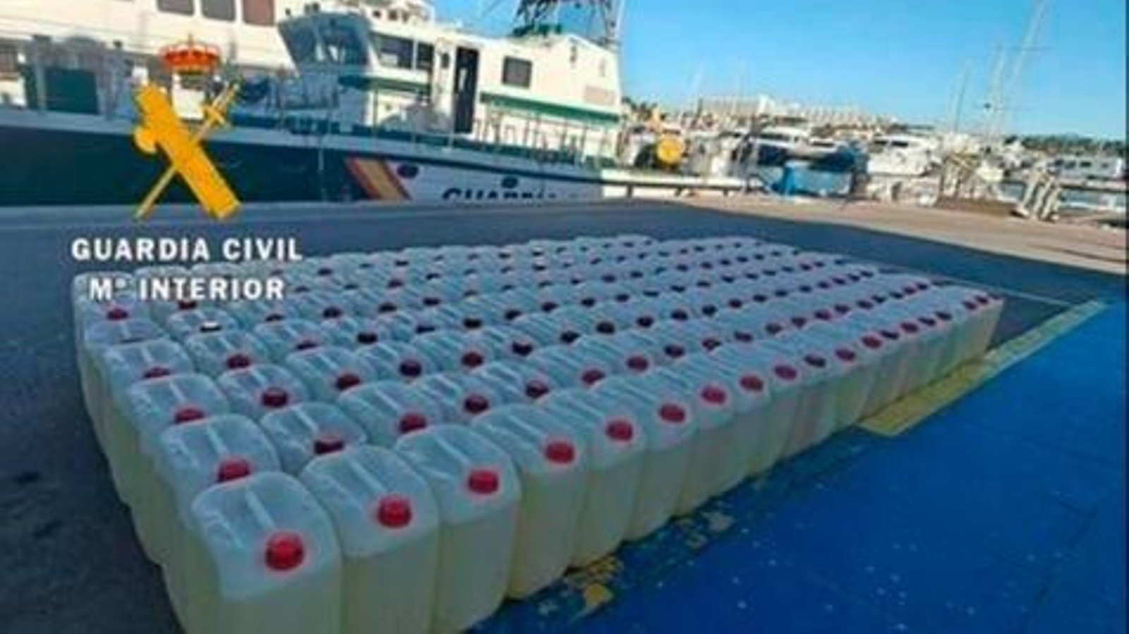 Incautan en Málaga casi 10.000 litros de gasolina para embarcaciones de alta velocidad dedicadas al narcotráfico