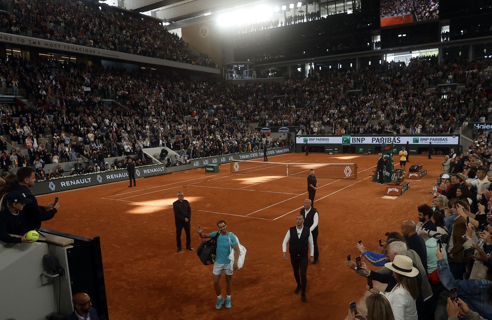 Las fotos del adiós de Nadal en Roland Garros