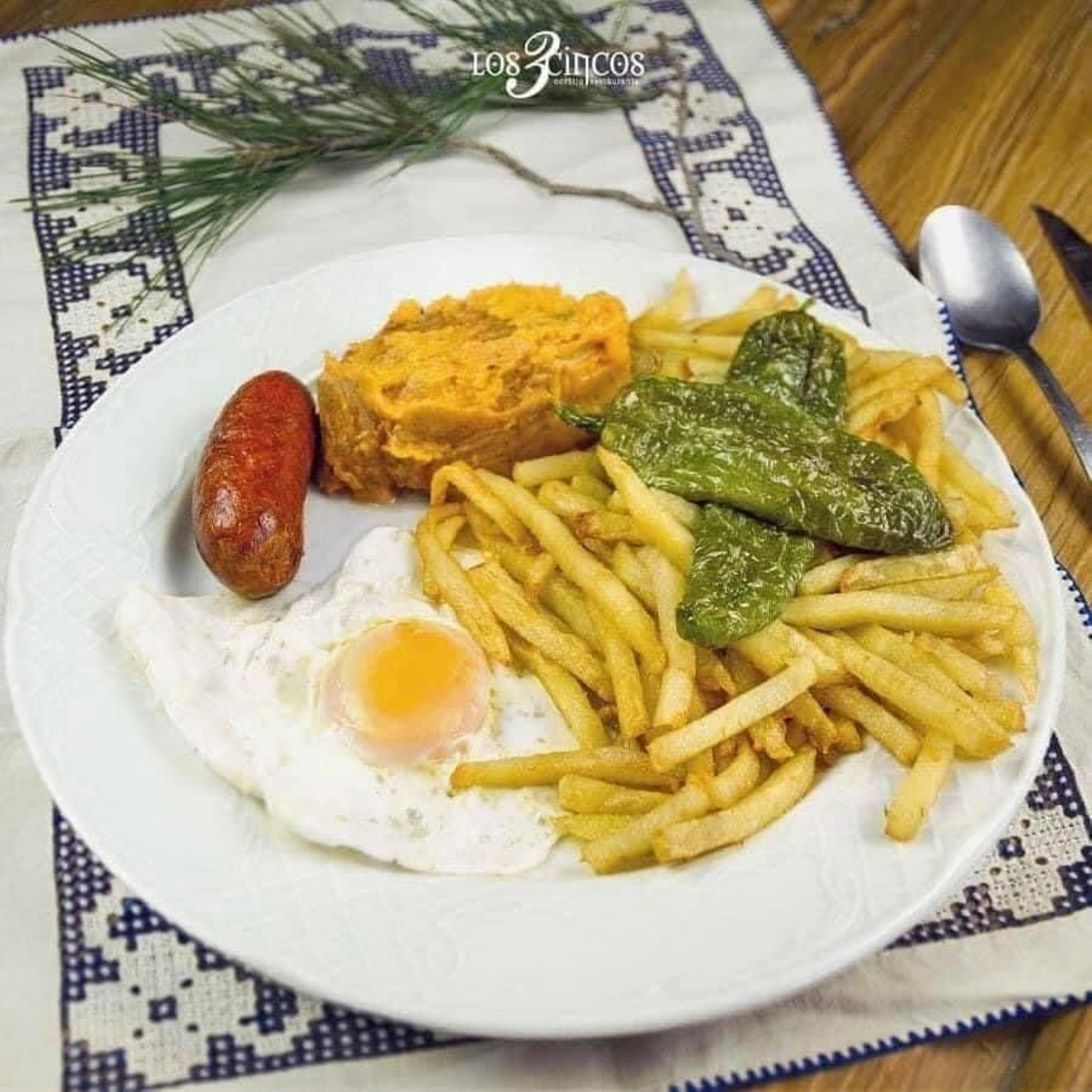 Un plato de los montes de Los 3 Cincos. Un plato de los montes de Los 3 Cincos.