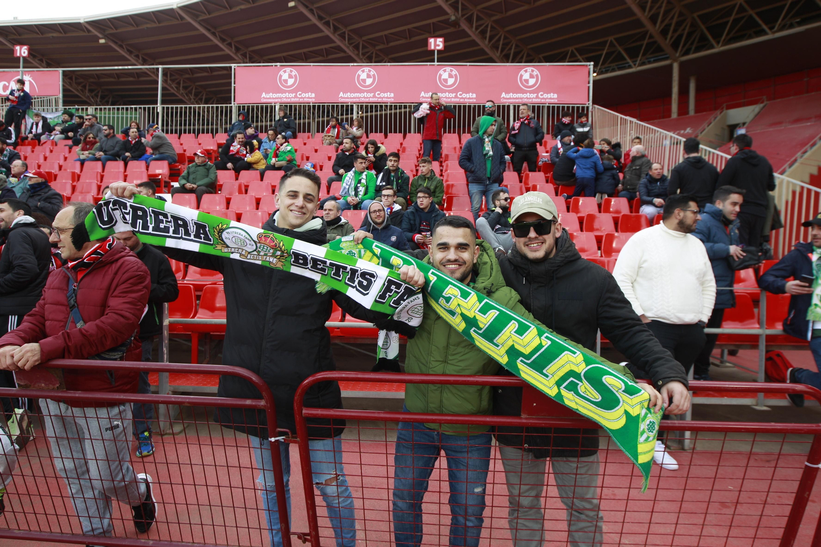 Imágenes del partido de fútbol U.D. Almería-Real Betis Balompié