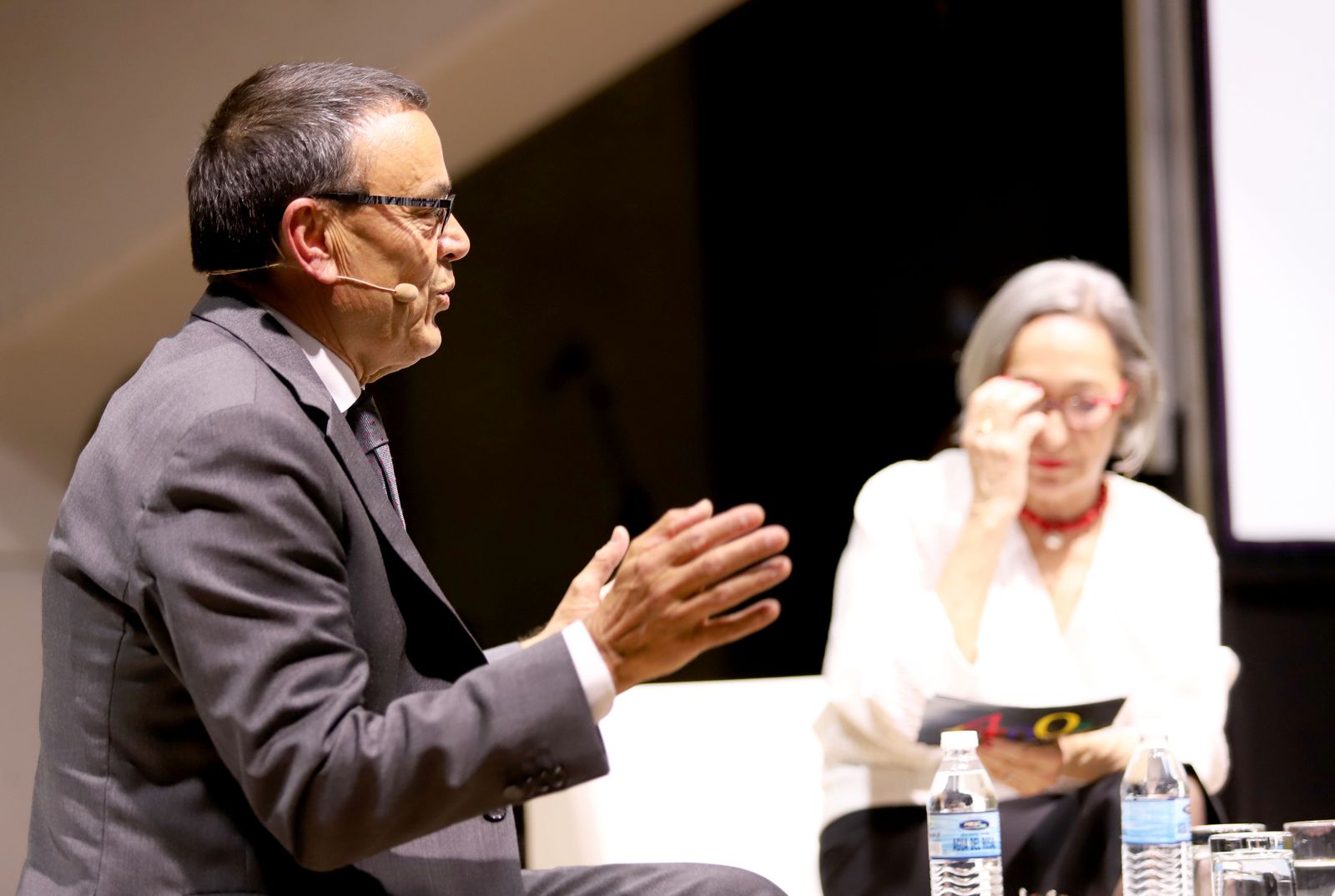 Acto de la Diputación de los gobiernos de gobiernos locales democráticos de los últimos 40 años