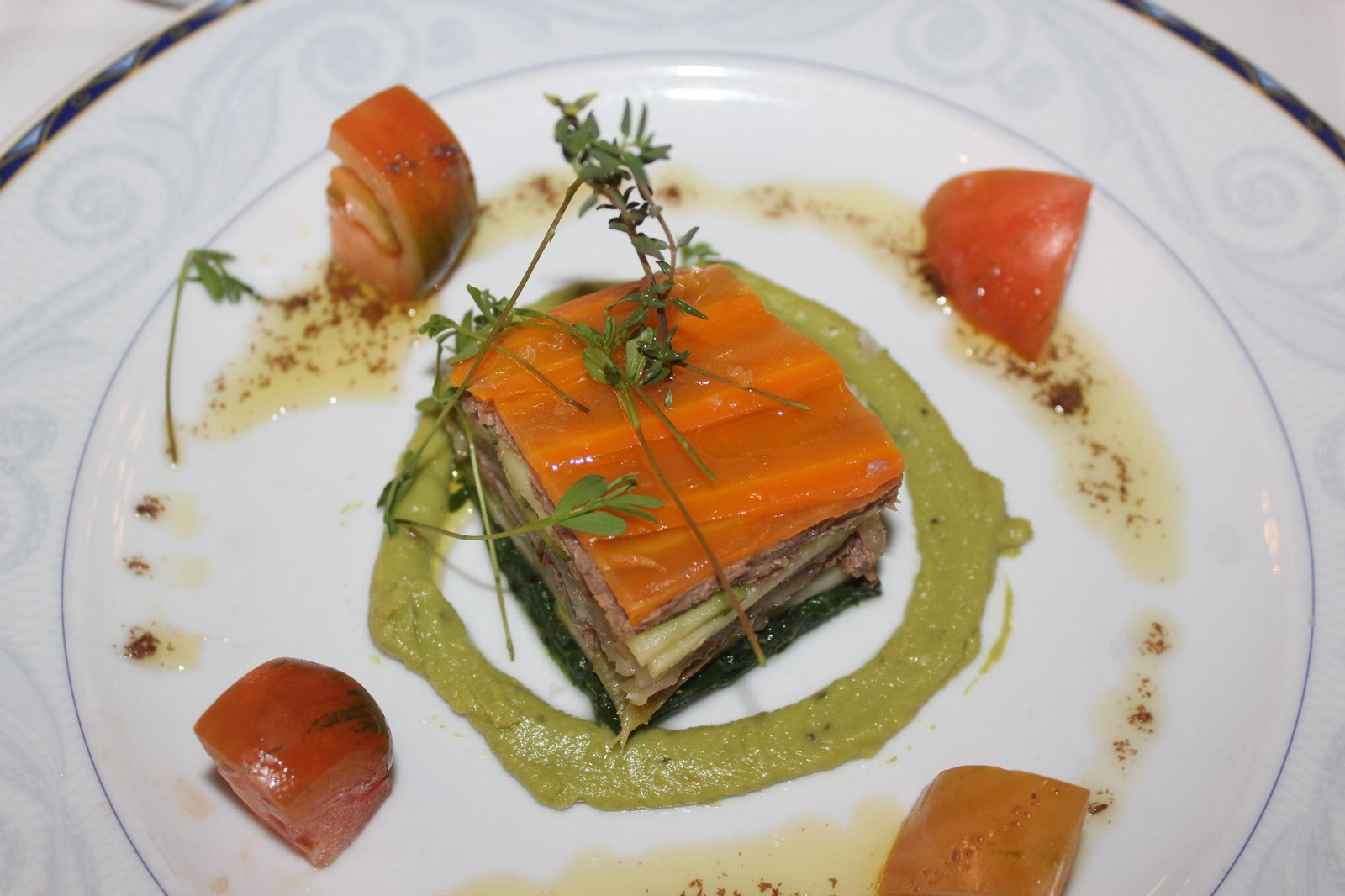 Las mejores fotos de la Terraza Carmona y sus jornadas del toro bravo en la cocina