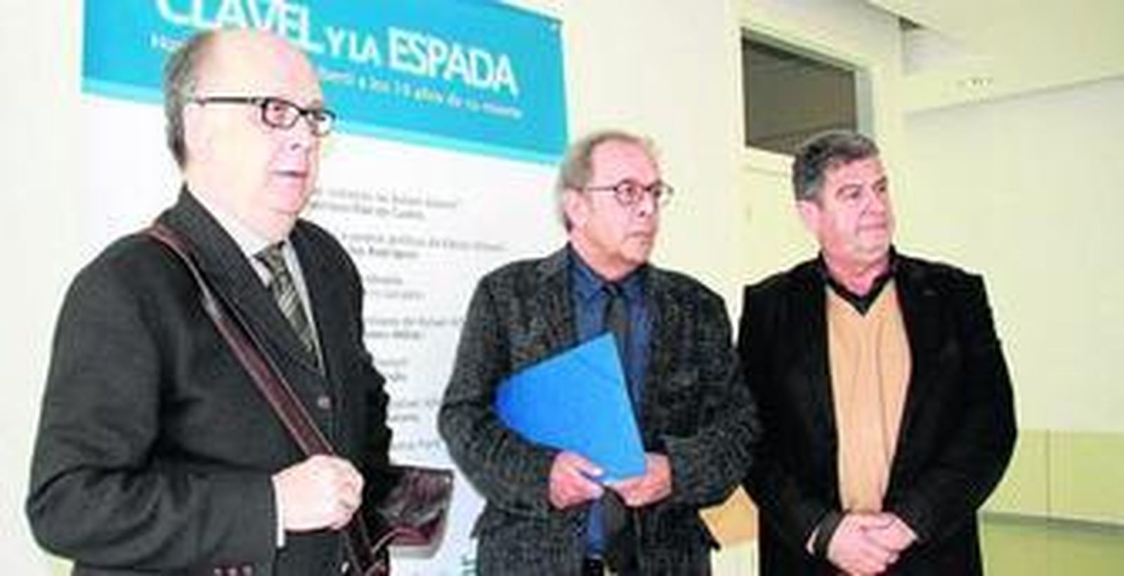 Álvaro Salvador, Antonio Jiménez Millán y Juan Ferrer, director del IES Argar.