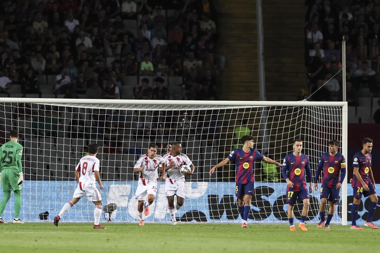 Las fotos del Barcelona-Olympiacos