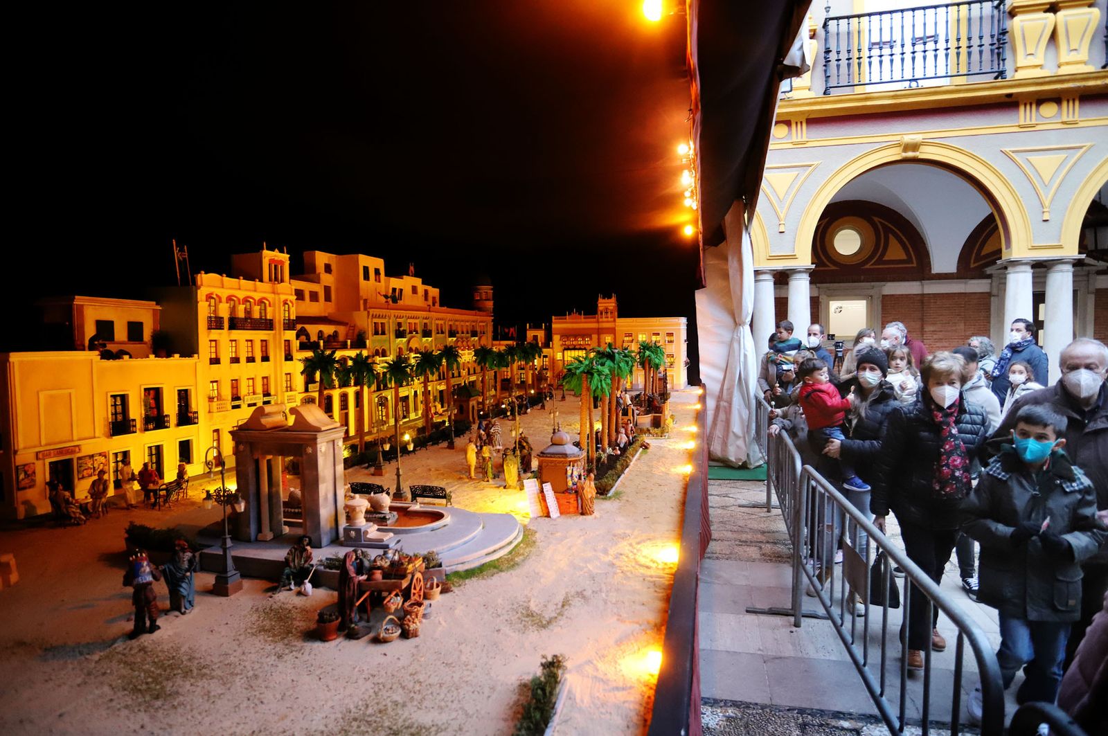 Belén del Ayuntamiento de Huelva basado en la antigua Plaza de las Monjas