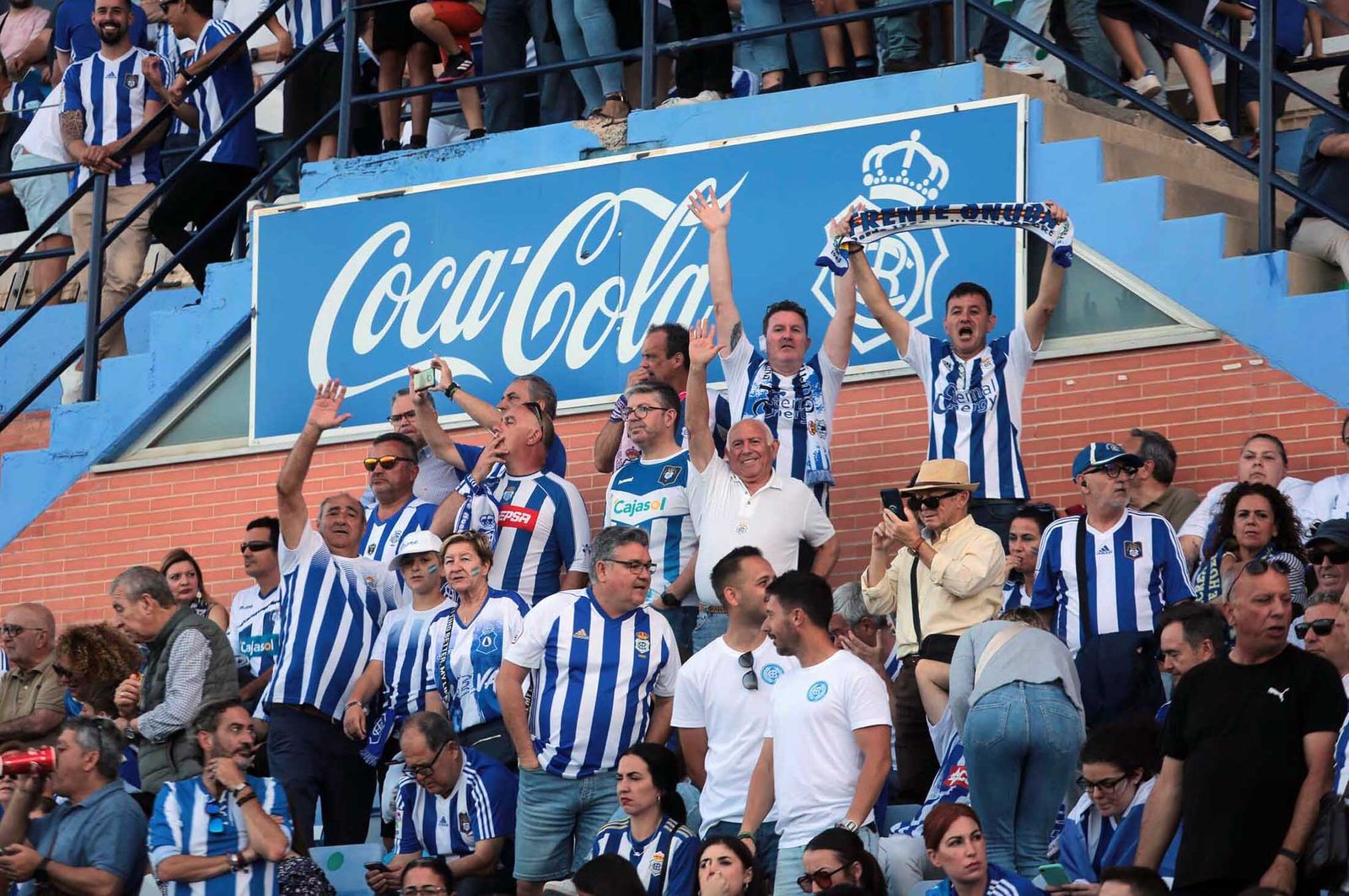 Imágenes del ascenso del Recreativo de Huelva contra el Cacereño