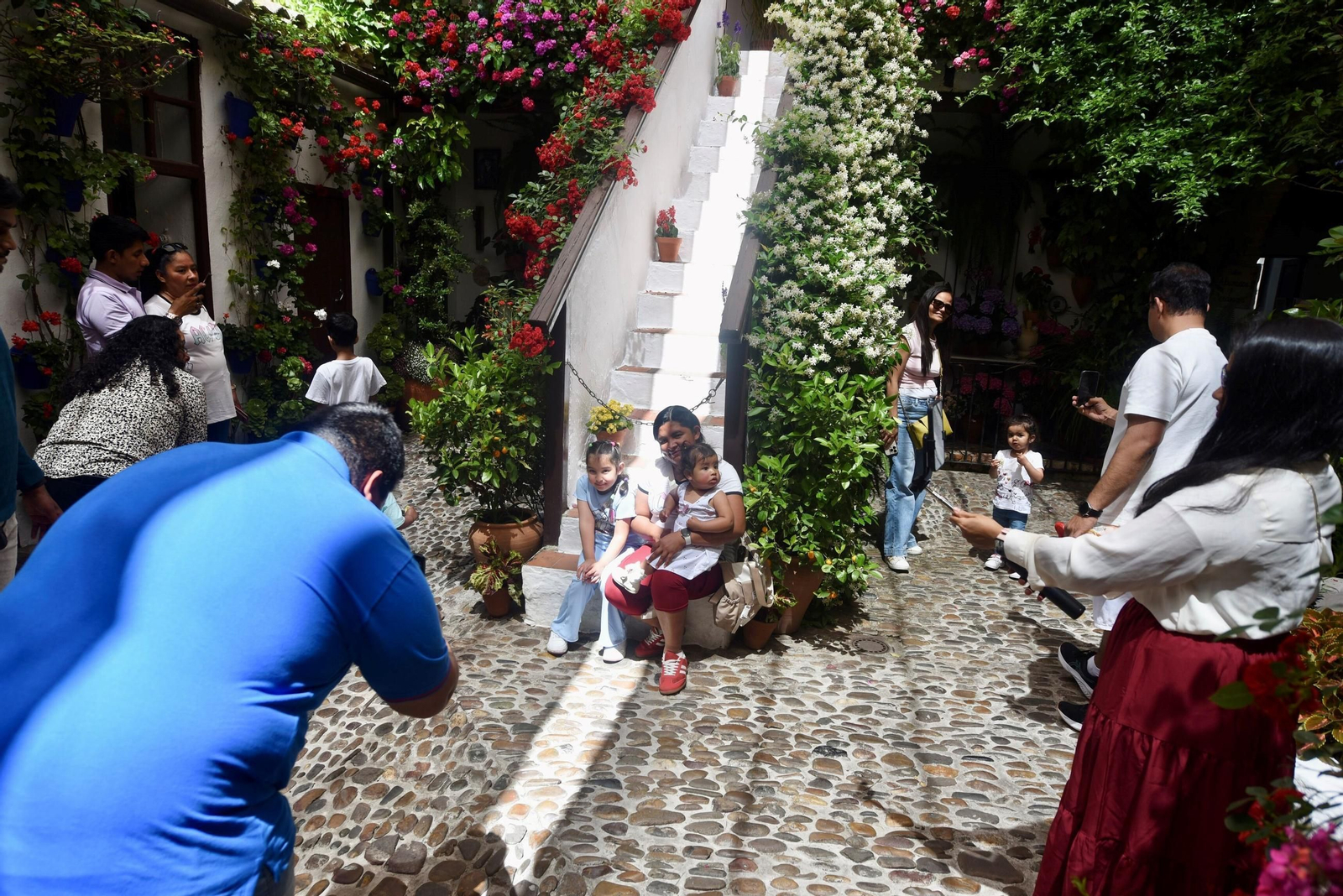 El último sábado de Patios de Córdoba en Alcázar Viejo, en imágenes
