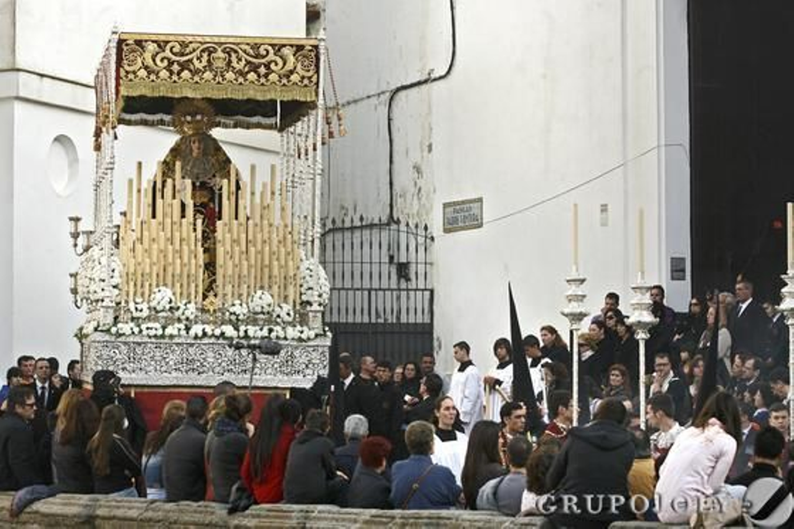Venerable y Nacional Cofradía de Penitencia de Nuestro Padre Jesús del Mayor Dolor y María Santísima de la Salud.

Foto: Joaquin Pino