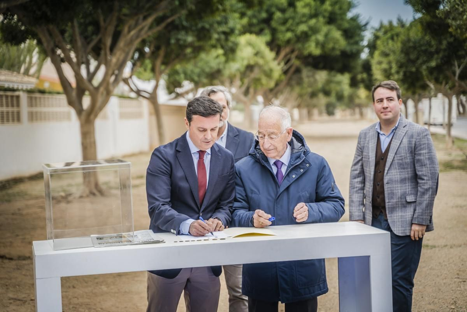 Acto de colocación de la primera piedra.