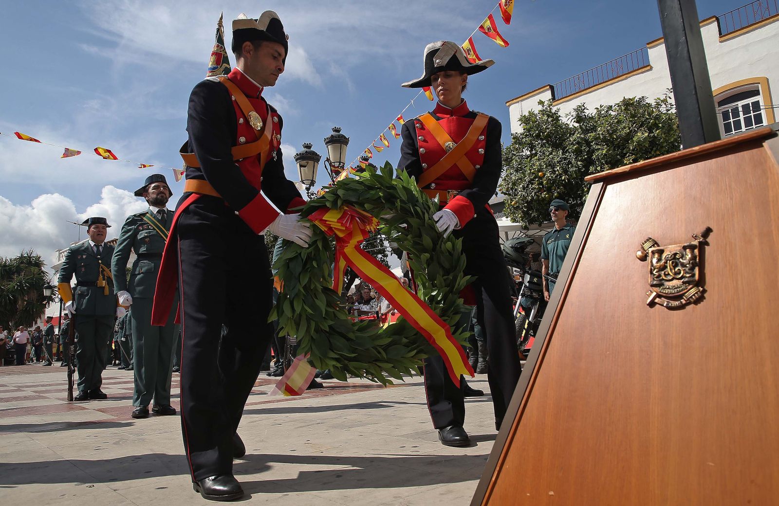 Fotos de la celebración de la Virgen del Pilar en Los Barrios