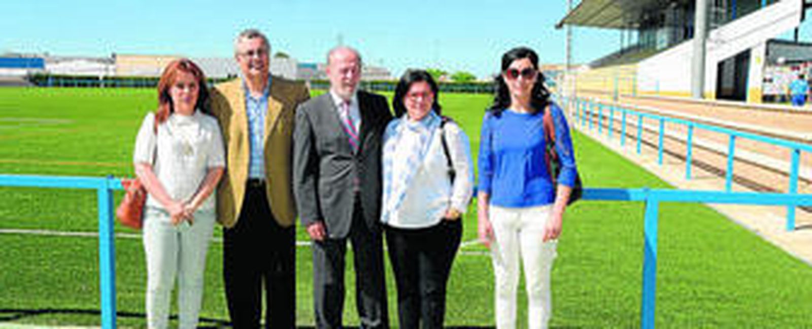 Las instalaciones deportivas se han beneficiado de estos programas de la Diputación, con mejoras en el campo de fúbol, el pabellón cubierto y el polideportivo.