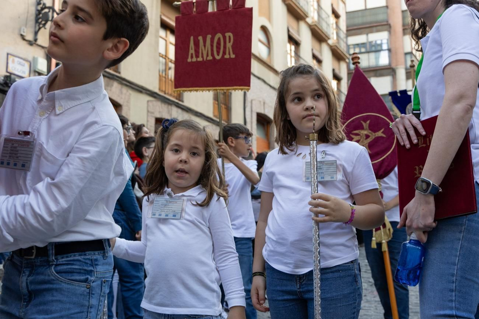 Procesiones infantiles y cruces del 2 de mayo