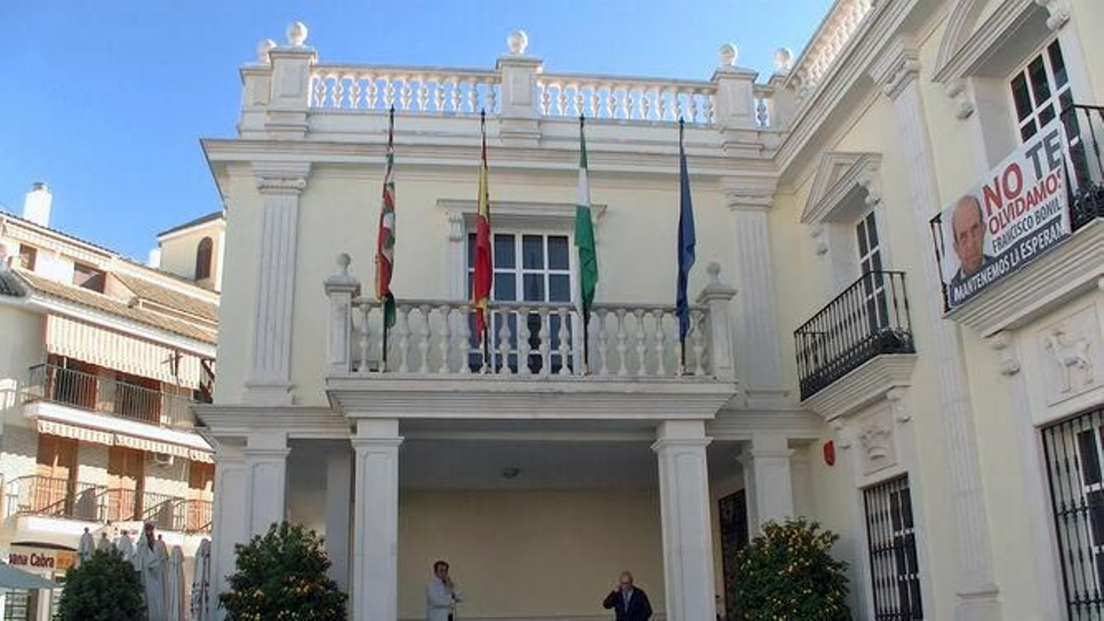 Fachada del Ayuntamiento de Cabra.
