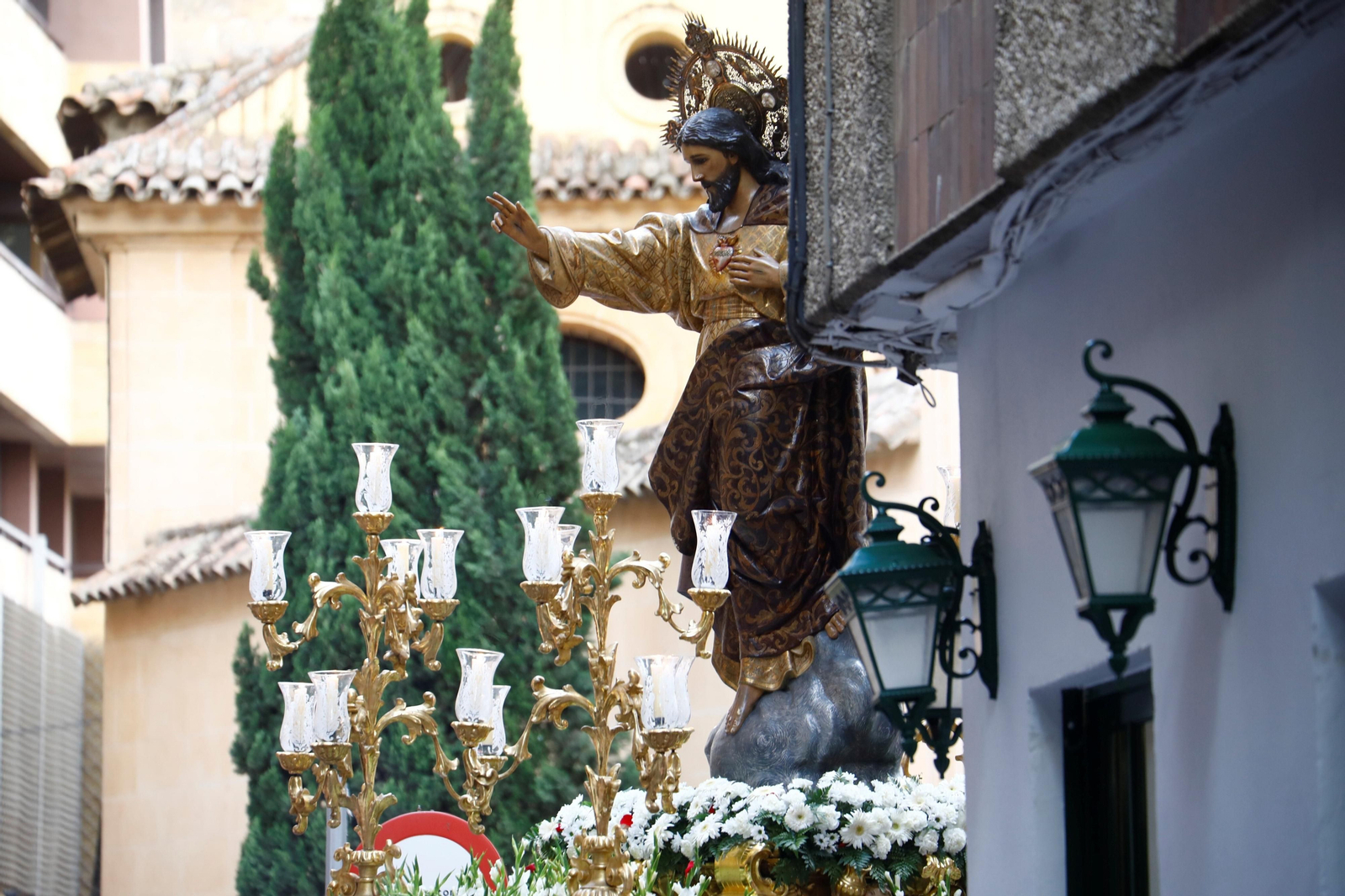 La procesión del Sagrado Corazón de Jesús en Córdoba, en imágenes