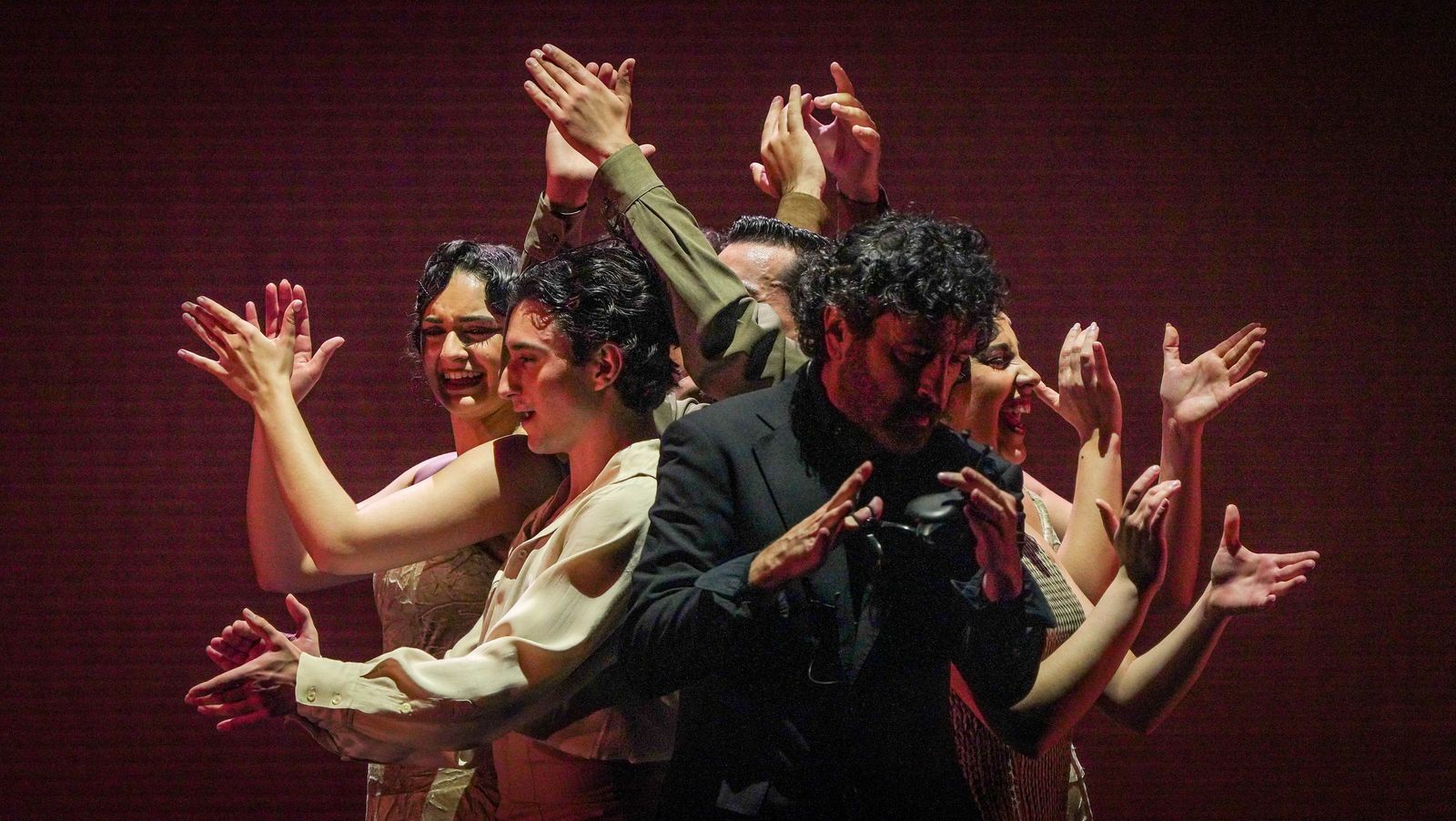 Imágenes del ballet Flamenco de Andalucía 'Tierra bendita', 3o Festival de Jerez