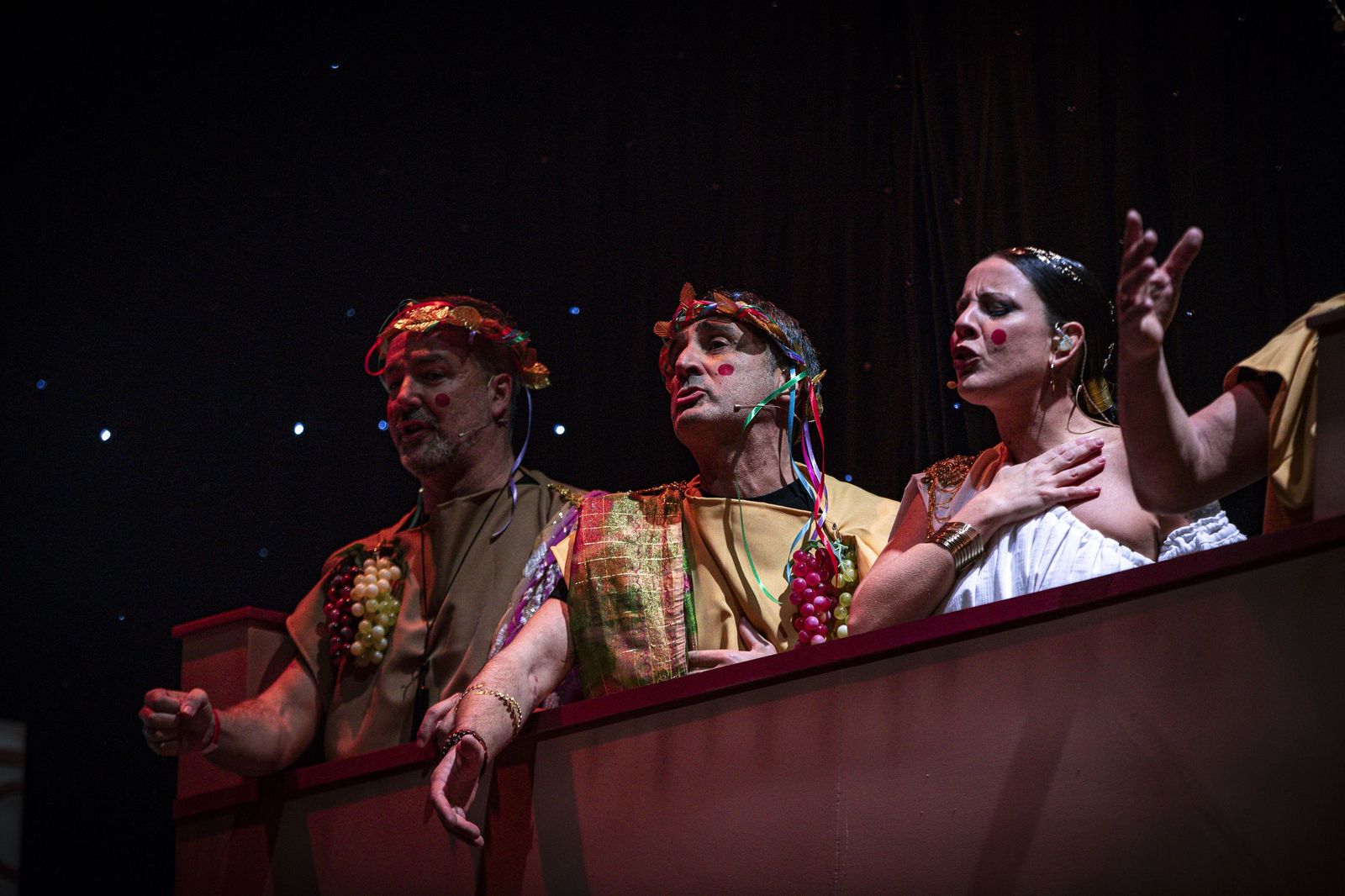 Las imágenes del pregón y la boda de Manu Sánchez en el Carnaval de Cádiz 2026