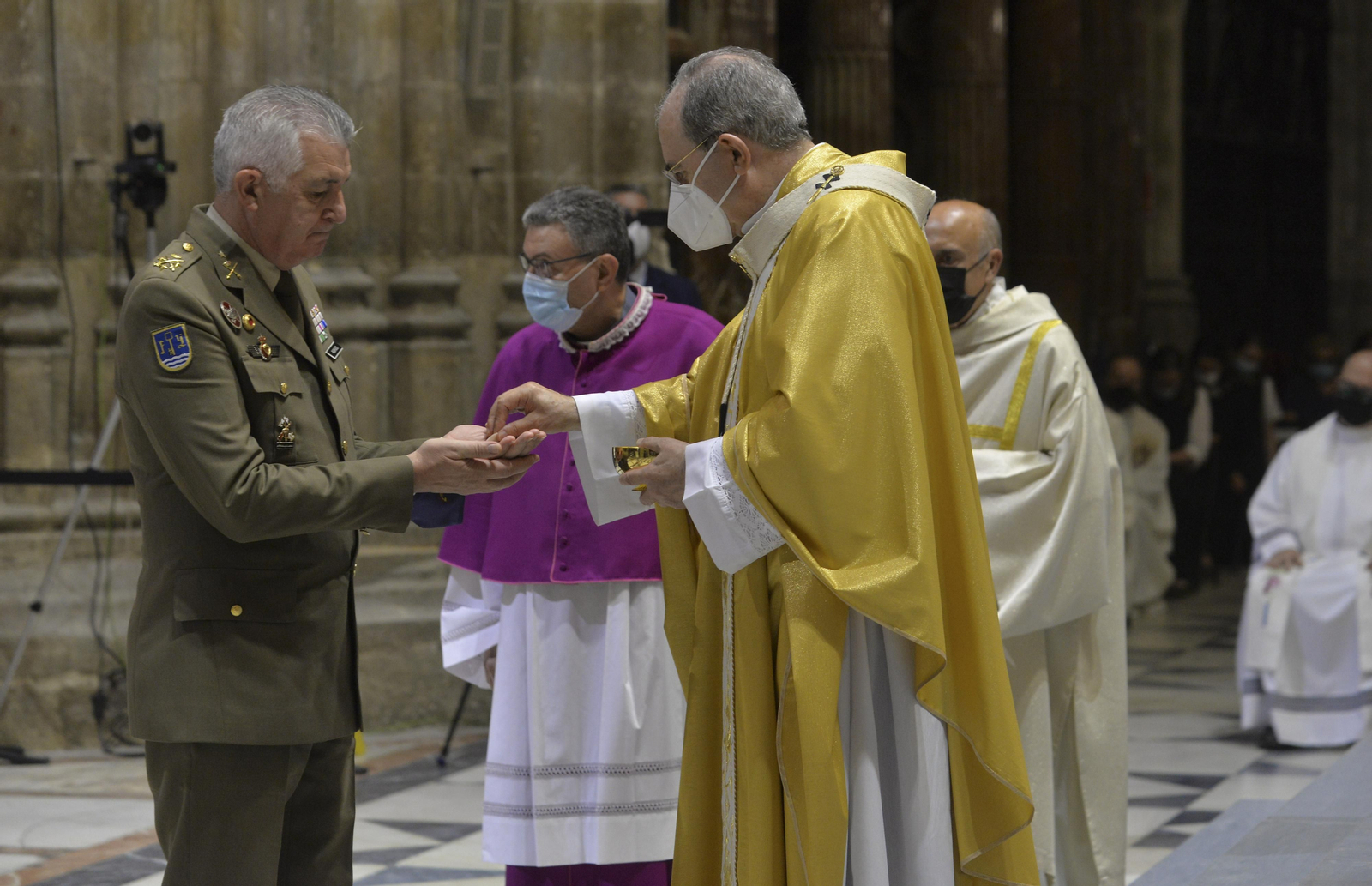 La Misa de despedida de Monseñor Asenjo, en imágenes