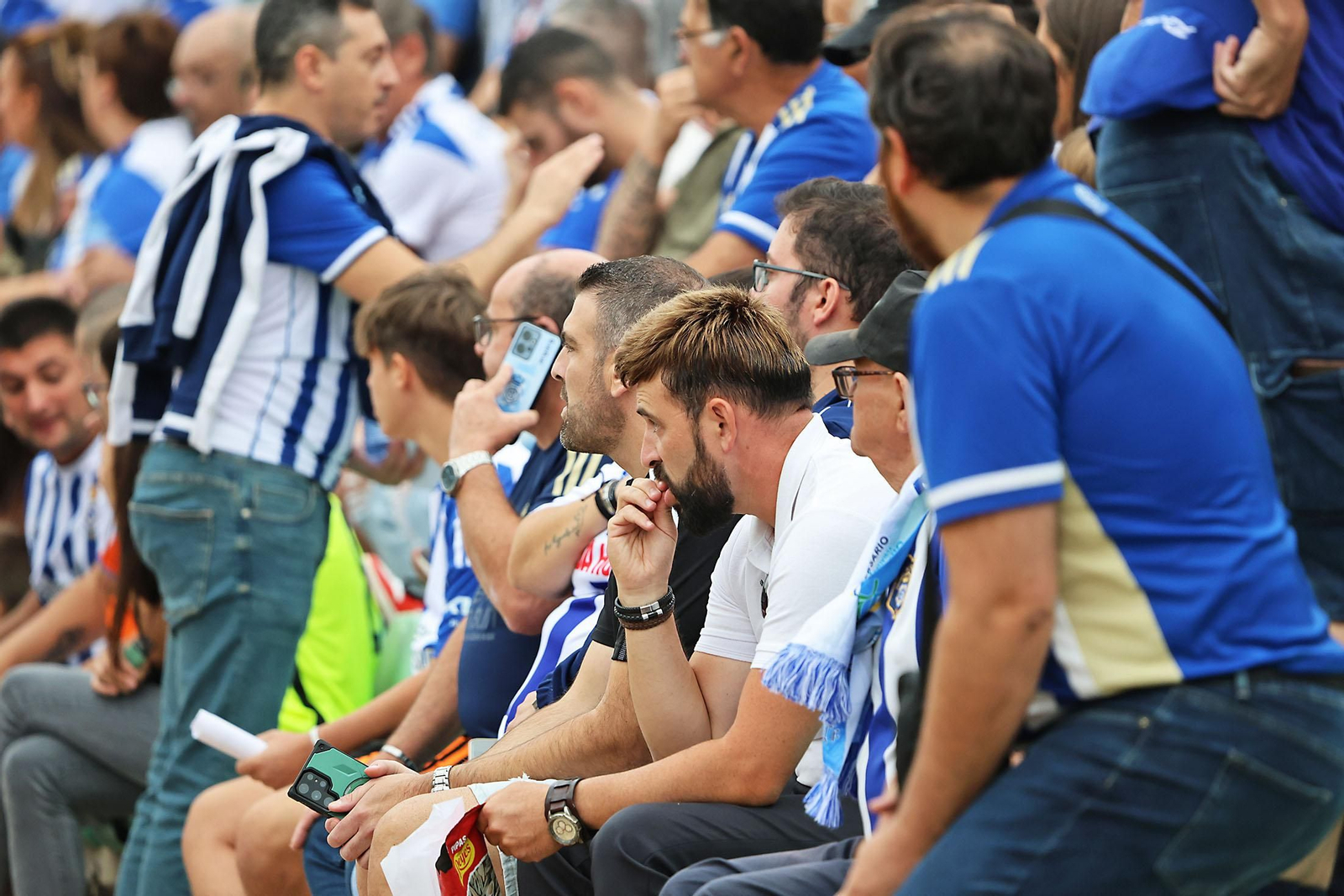 Búscate en las gradas del Betis Deportivo-Recreativo de Huelva