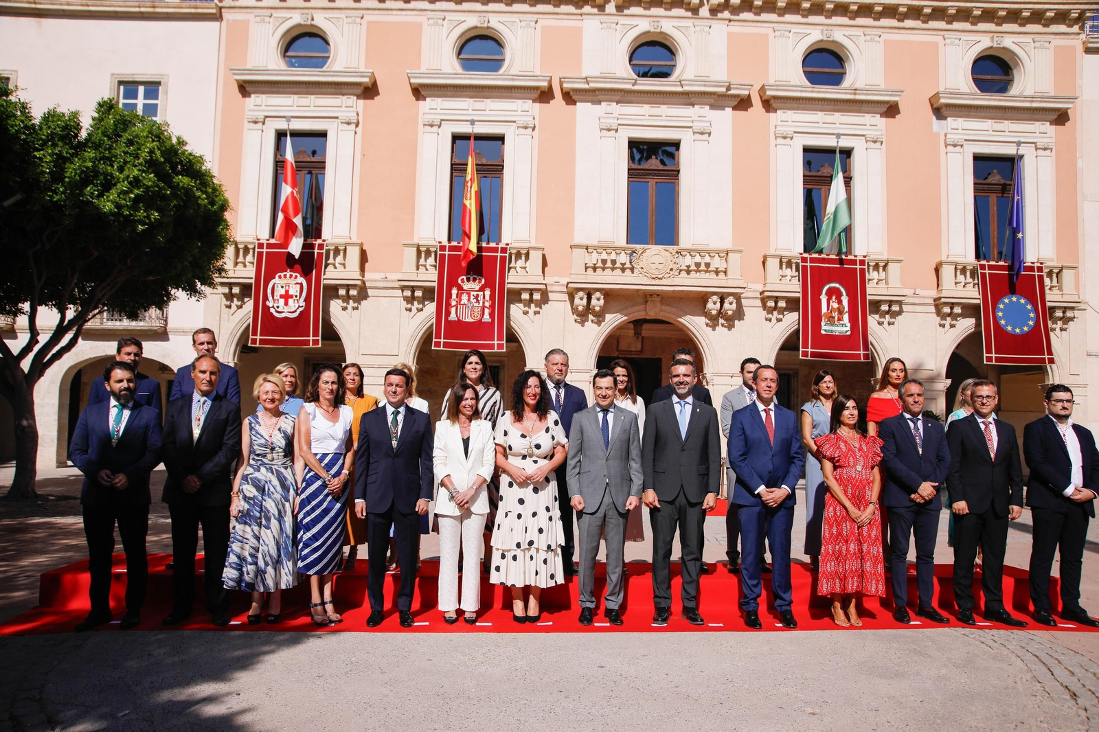 Imágemes de la casa consistorial de Almería
