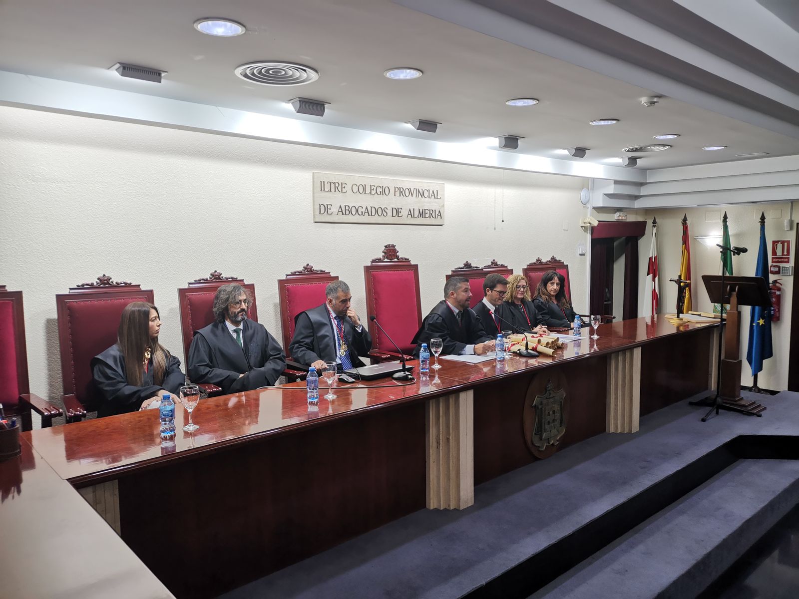 Parte de la junta de gobierno del Colegio de la Abogacía de Almería.