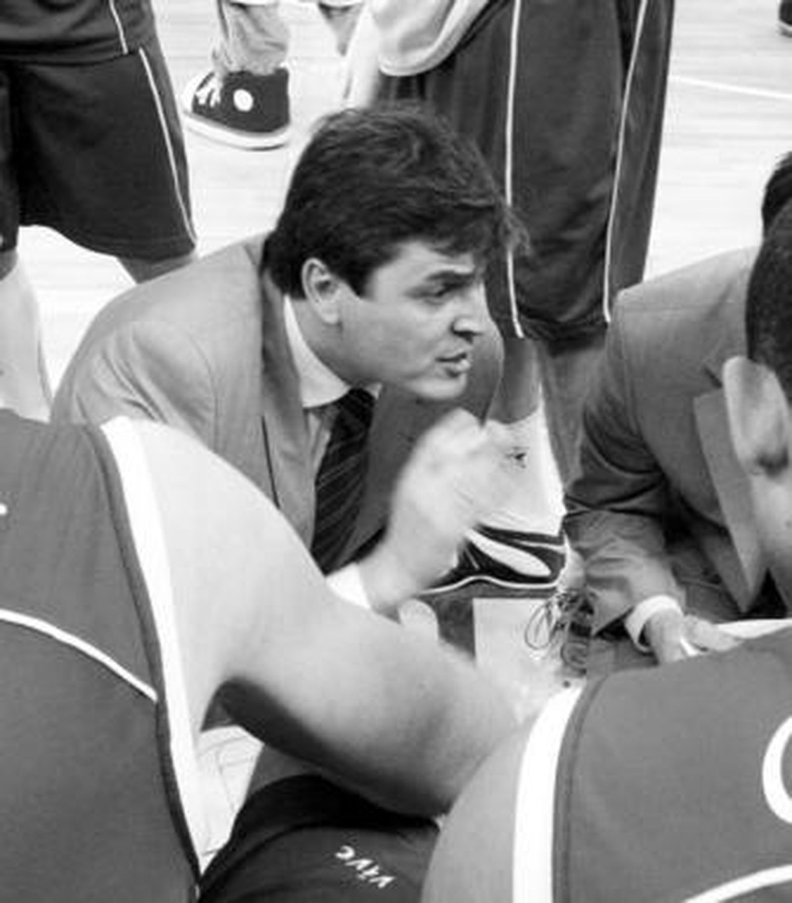 Sergio Valdeolmillos toma parte por los equipos del CDU.