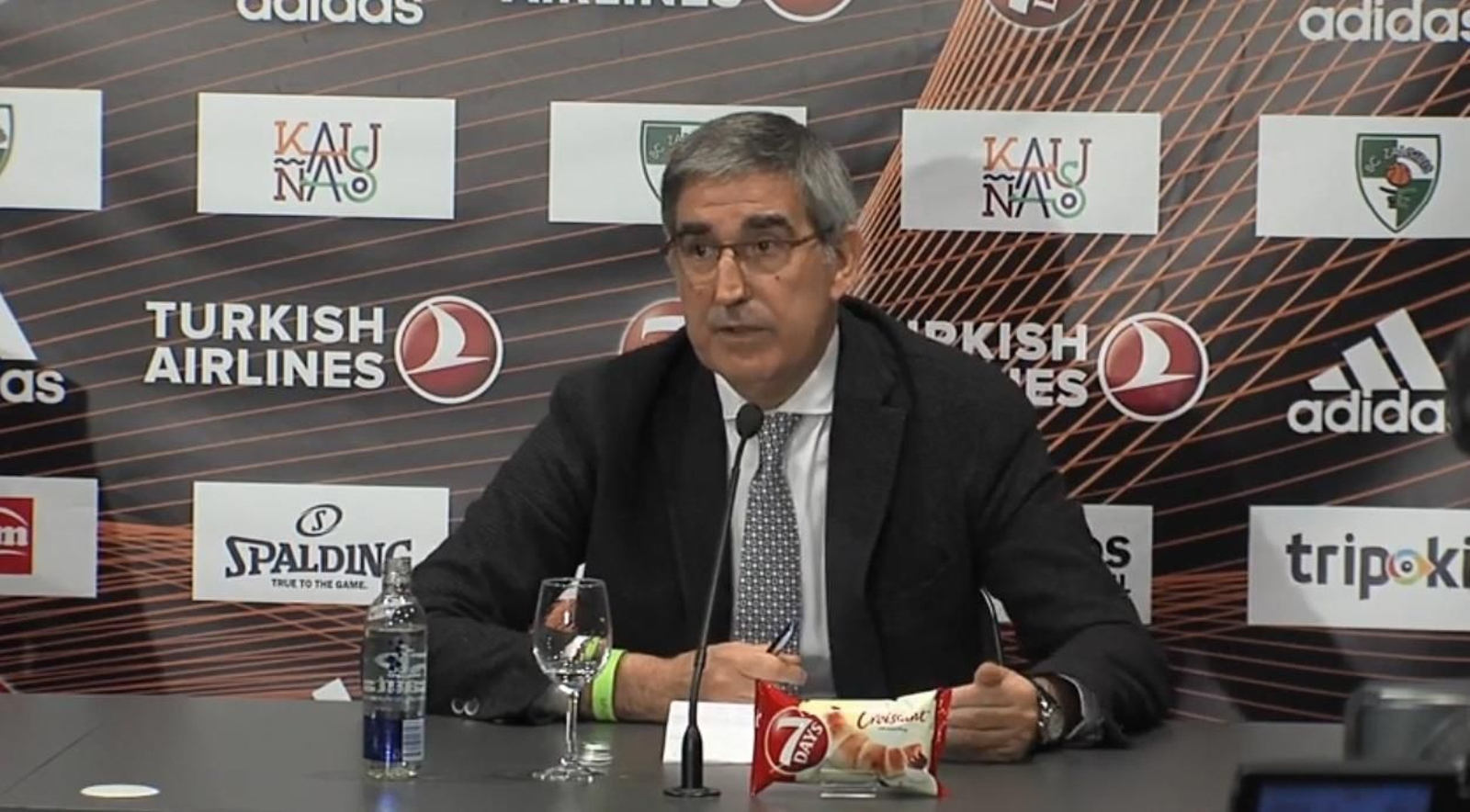 Bertomeu, en su comparecencia en Kaunas.