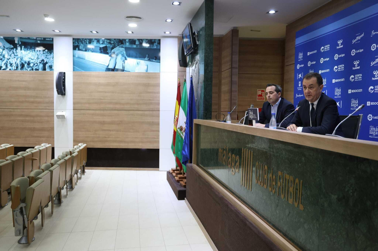 La rueda de prensa de José María Muñoz y Kike Pérez, en fotos