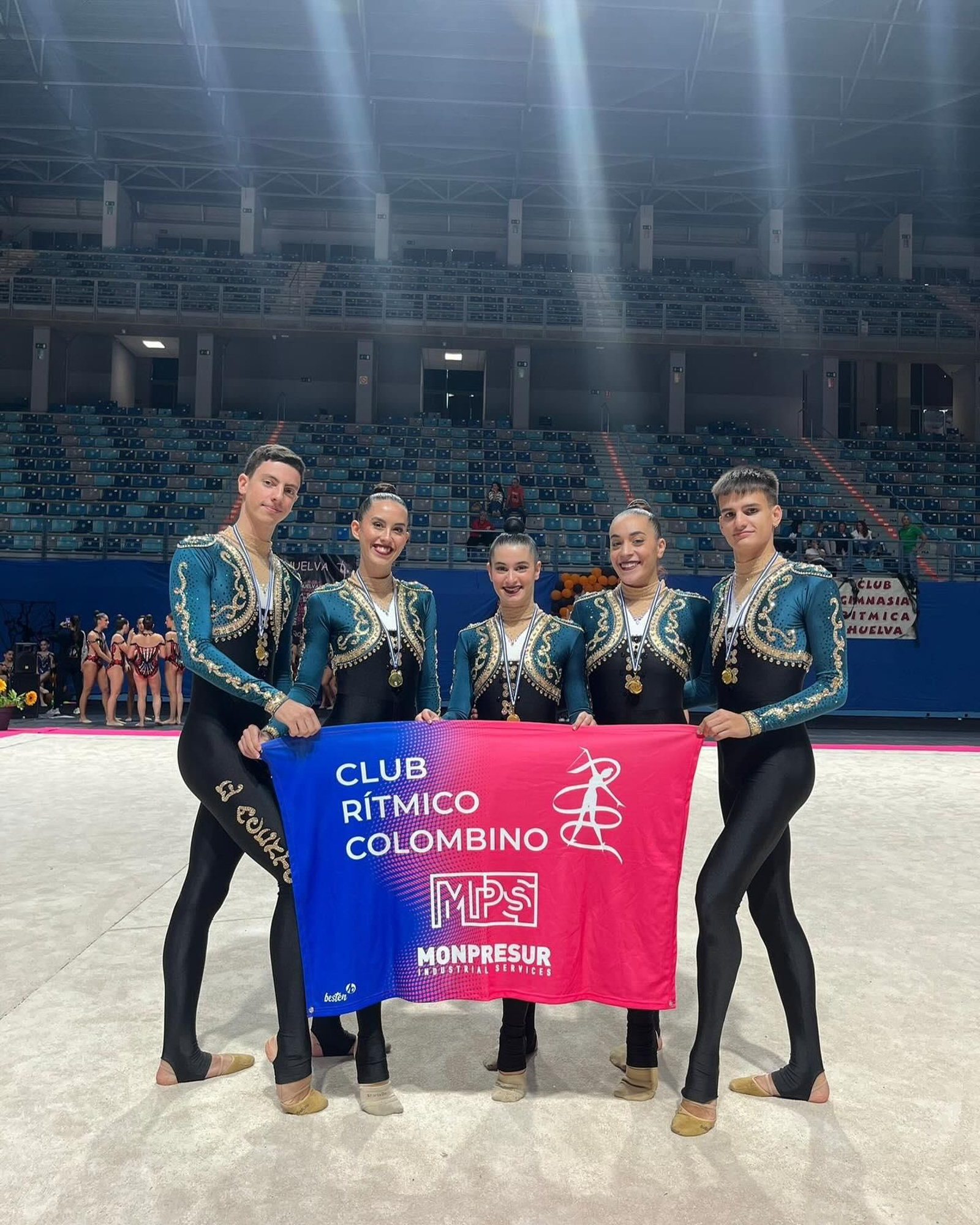 Integrantes del Rítmico Colombino en el Palacio de los Deportes Carolina Marín. Integrantes del Rítmico Colombino en el Palacio de los Deportes Carolina Marín.