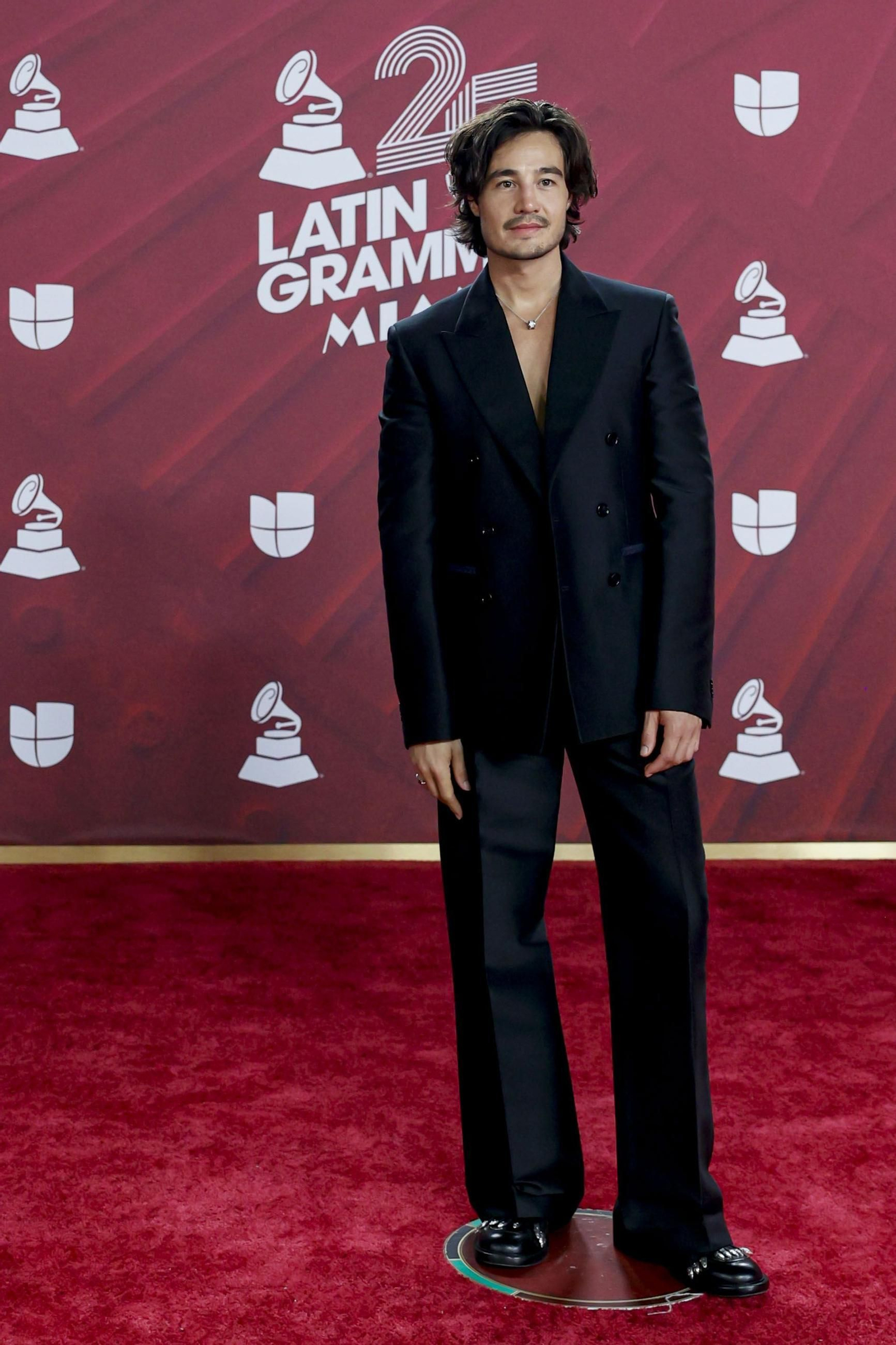 Todos los famosos, tendencias y curiosidades en la alfombra roja de la 25 edición de los Grammy Latinos