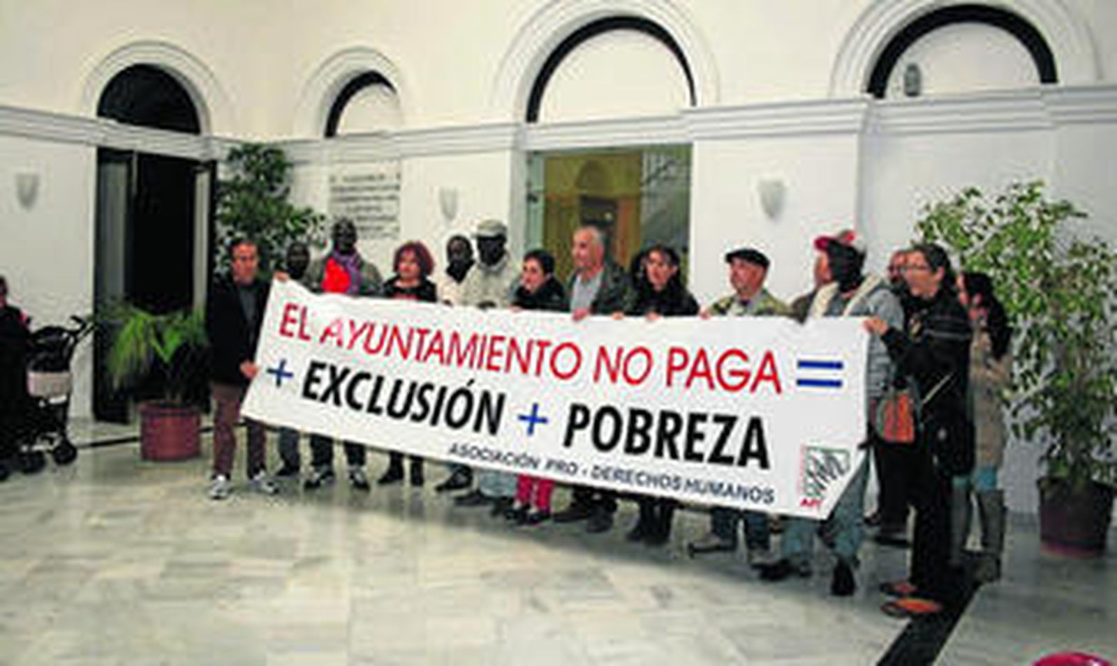 La APDHA exigió durante octubre la firma de un nuevo convenio con el Ayuntamiento que ahora se ha rubricado.