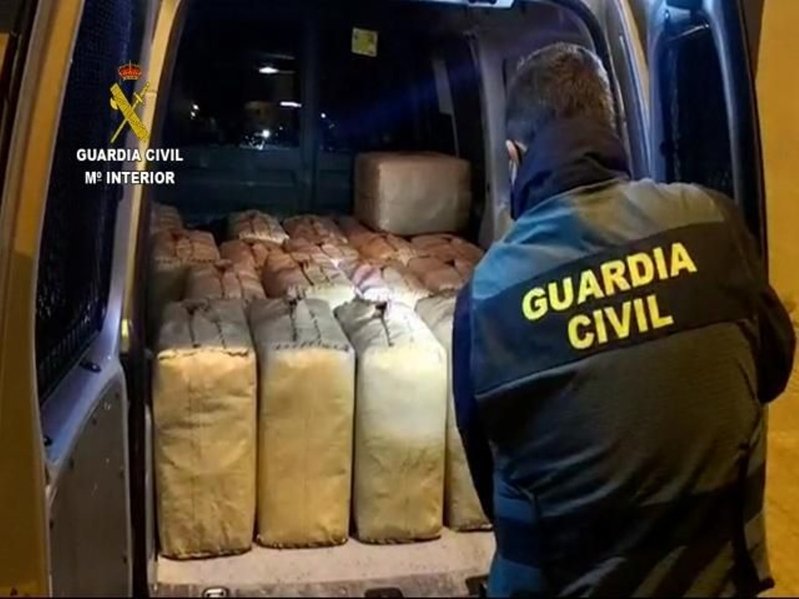 Parte de la droga intervenida. Parte de la droga intervenida.