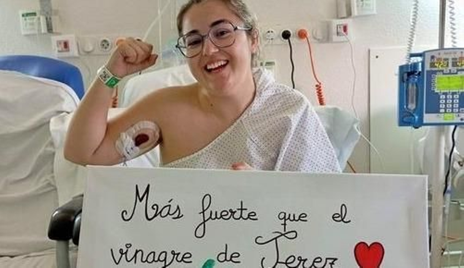 Alba Barrera, durante una de sus ingresos en el Hospital de Jerez