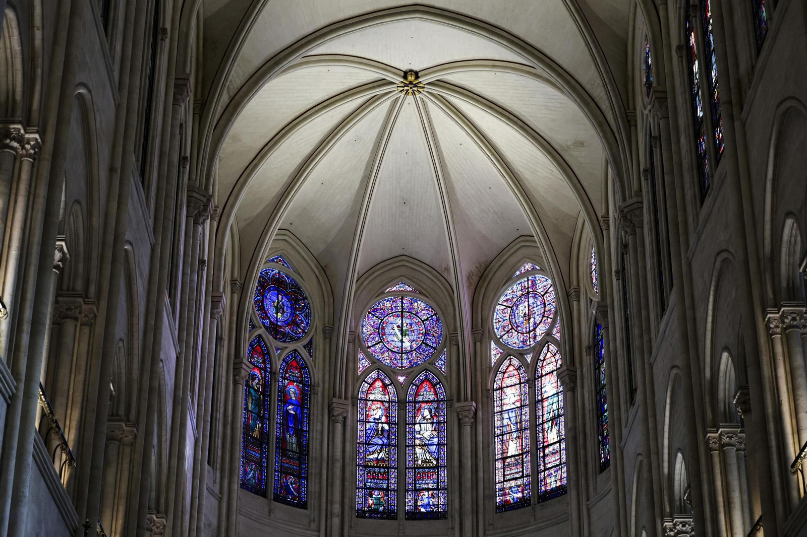 Así es el nuevo interior de Notre Dame tras la restauración Así es el nuevo interior de Notre Dame tras la restauración