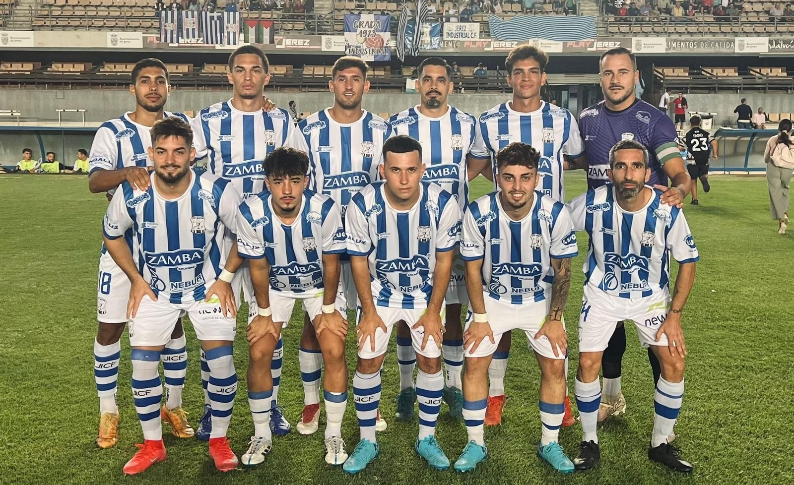 Equipo inicial del Jerez Industrial ante la Roteña.