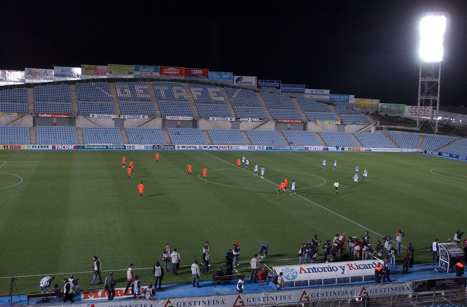 Una imagen del Coliseum Alfonso Pérez sin público en el derbi de Copa de 2007.