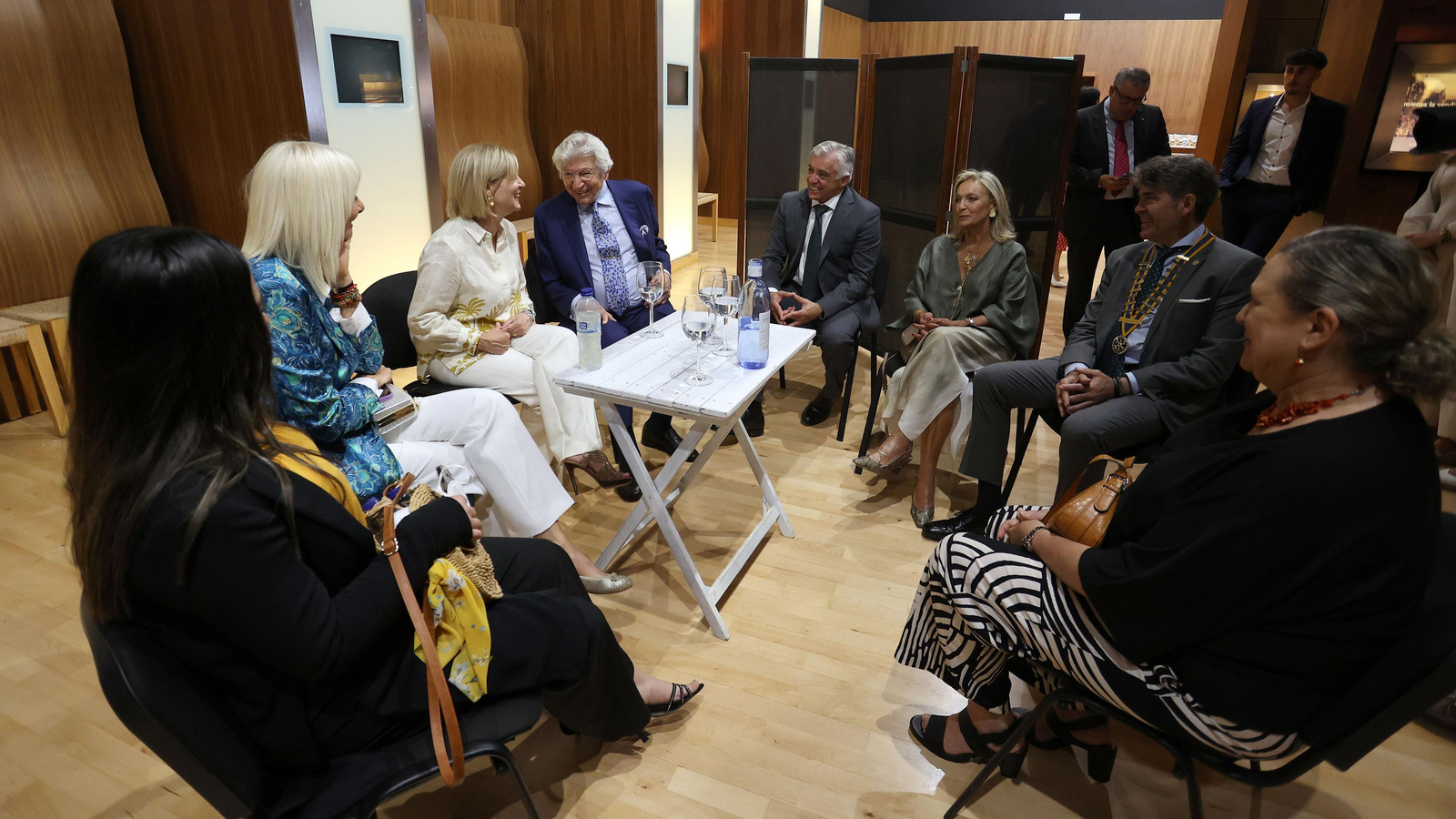 Manuel Alejandro recibe el premio Jerezano del Año del Rotary Club Jerez